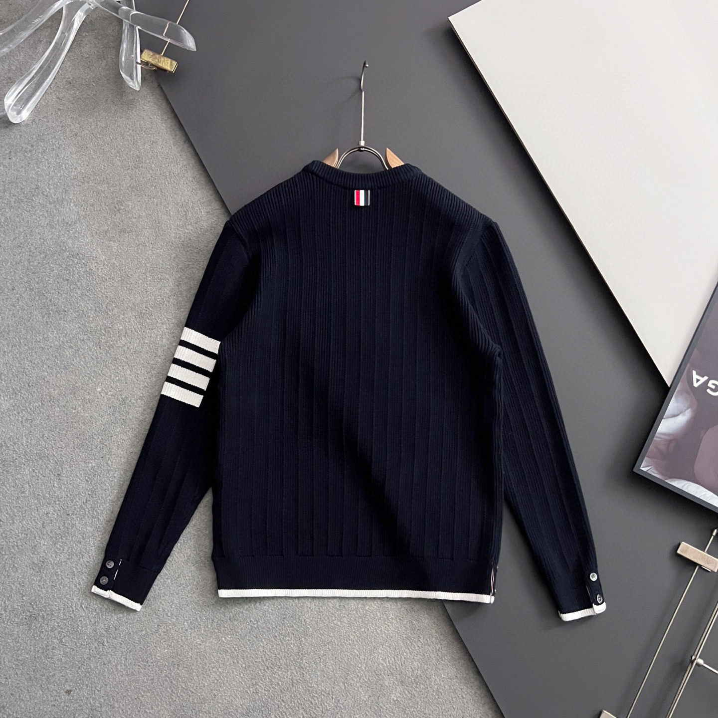）TB*最新爆款、25ss最新款秋冬时尚毛衣7针织线、最顶级版黑色华夫格提针织log0纯色专柜款针织线衫