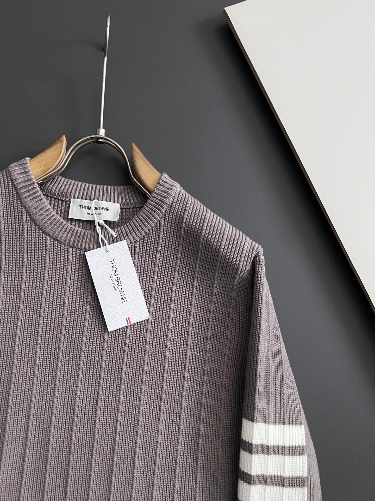 ）TB*最新爆款、25ss最新款秋冬时尚毛衣7针织线、最顶级版黑色华夫格提针织log0纯色专柜款针织线衫