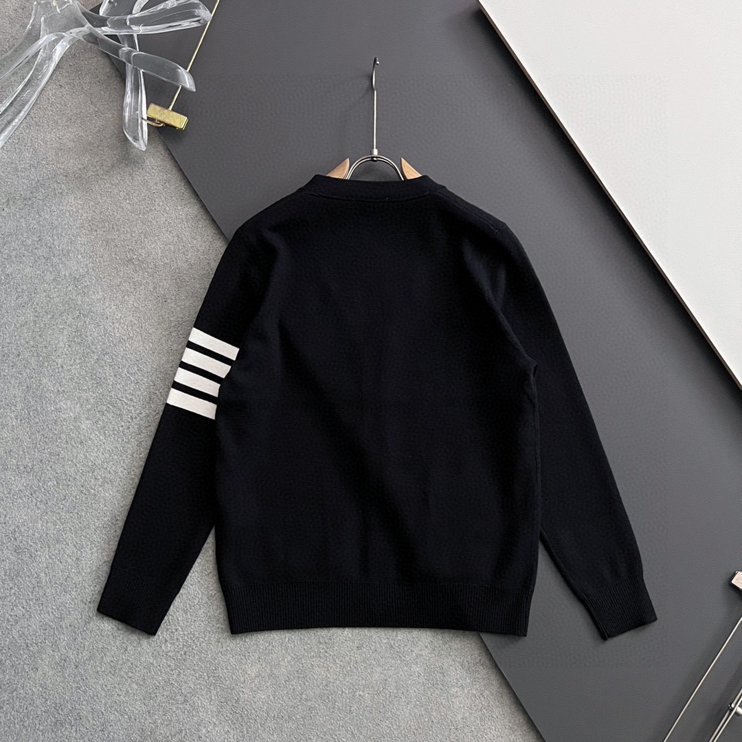 ） 贸易公司渠道货！买手店人气TOP单品！TB/桑姆·布*尼原单男士时装款针织羊绒羊毛混纺开衫毛衣上身效