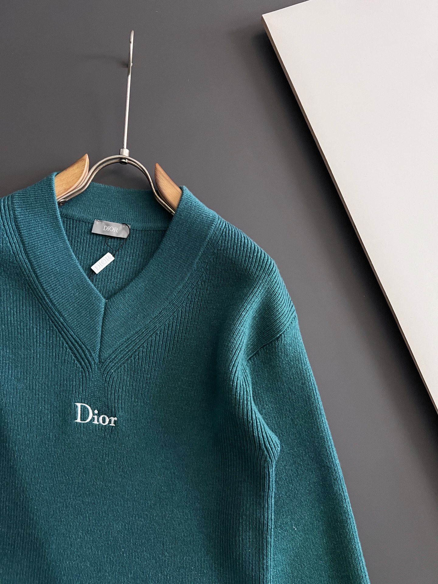 ）CD🌟秋冬新款男女同款高克重针织羊毛开衫，配色标识条纹工艺设计！钩织标识条纹修饰，设计经典配色钩织设计