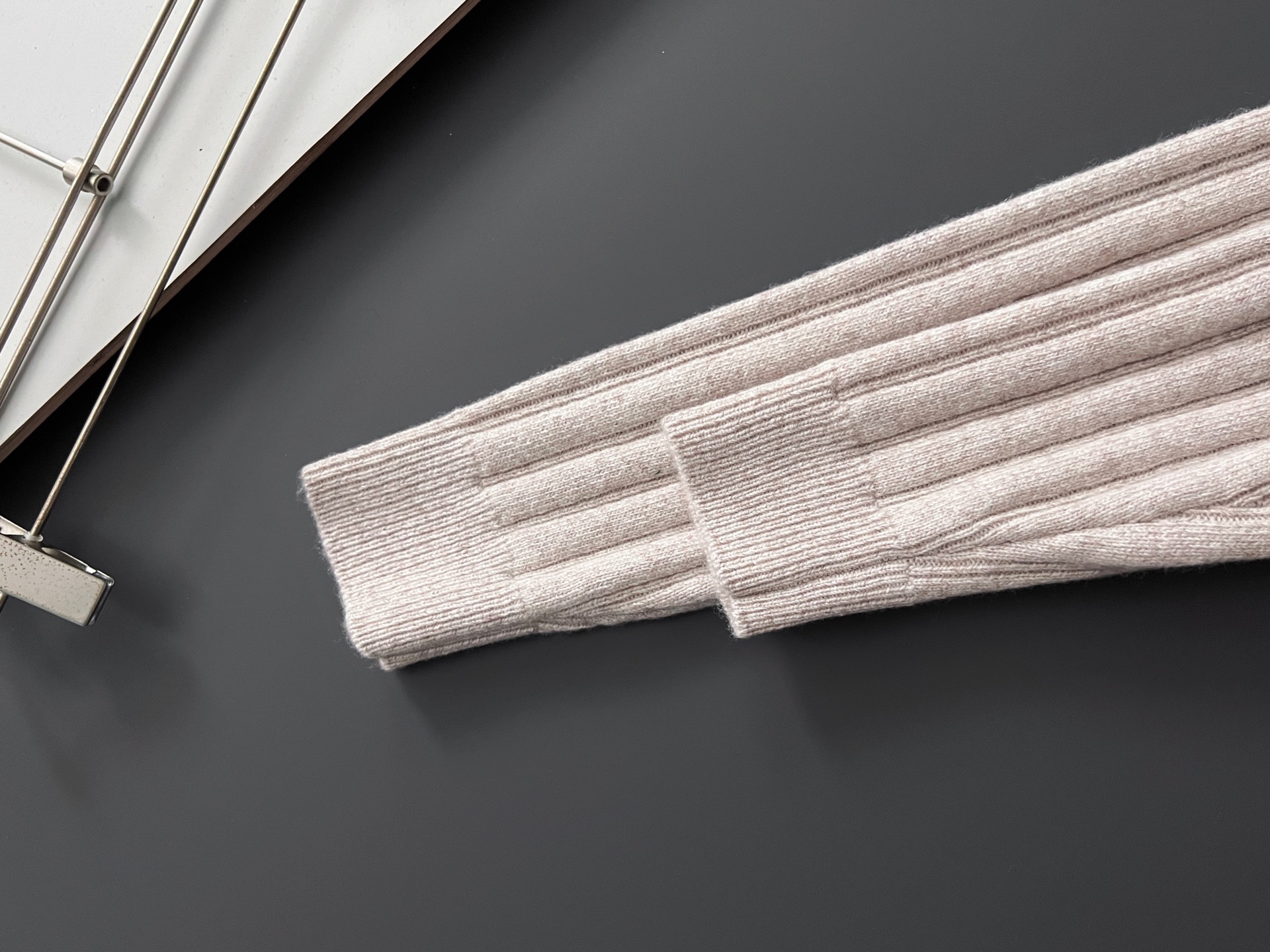 ）Zegn*🌟顶级版冬季羊绒衫（绵羊毛100%），轻商务老钱风，此款毛衣甄选客供进口100％针织羊毛材质