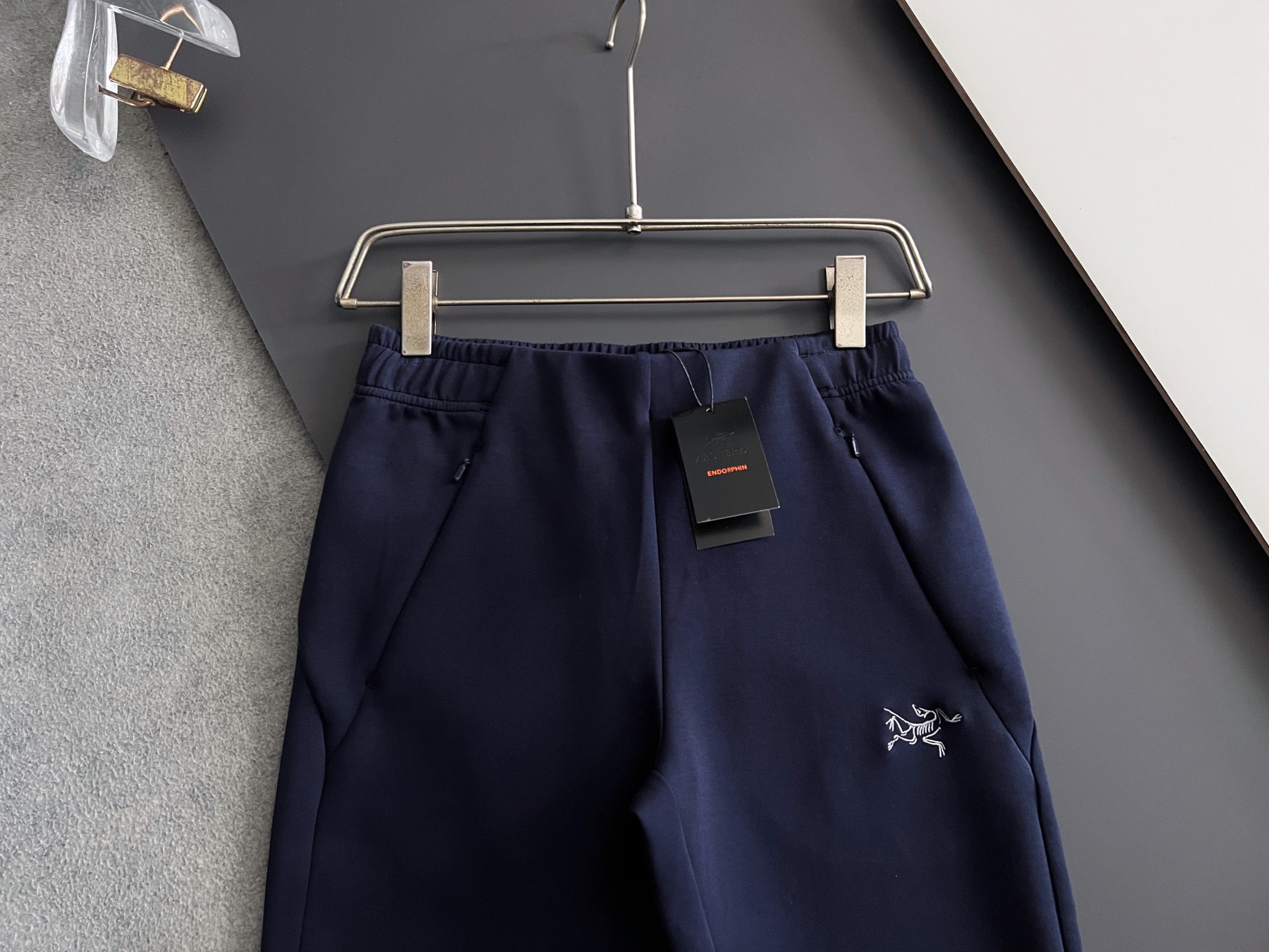 ） 始祖🐦ARC🌟2026Ss最新款男士轻商务工装软壳休闲裤.....……标志性的鸟家LOGO刺绣 休闲