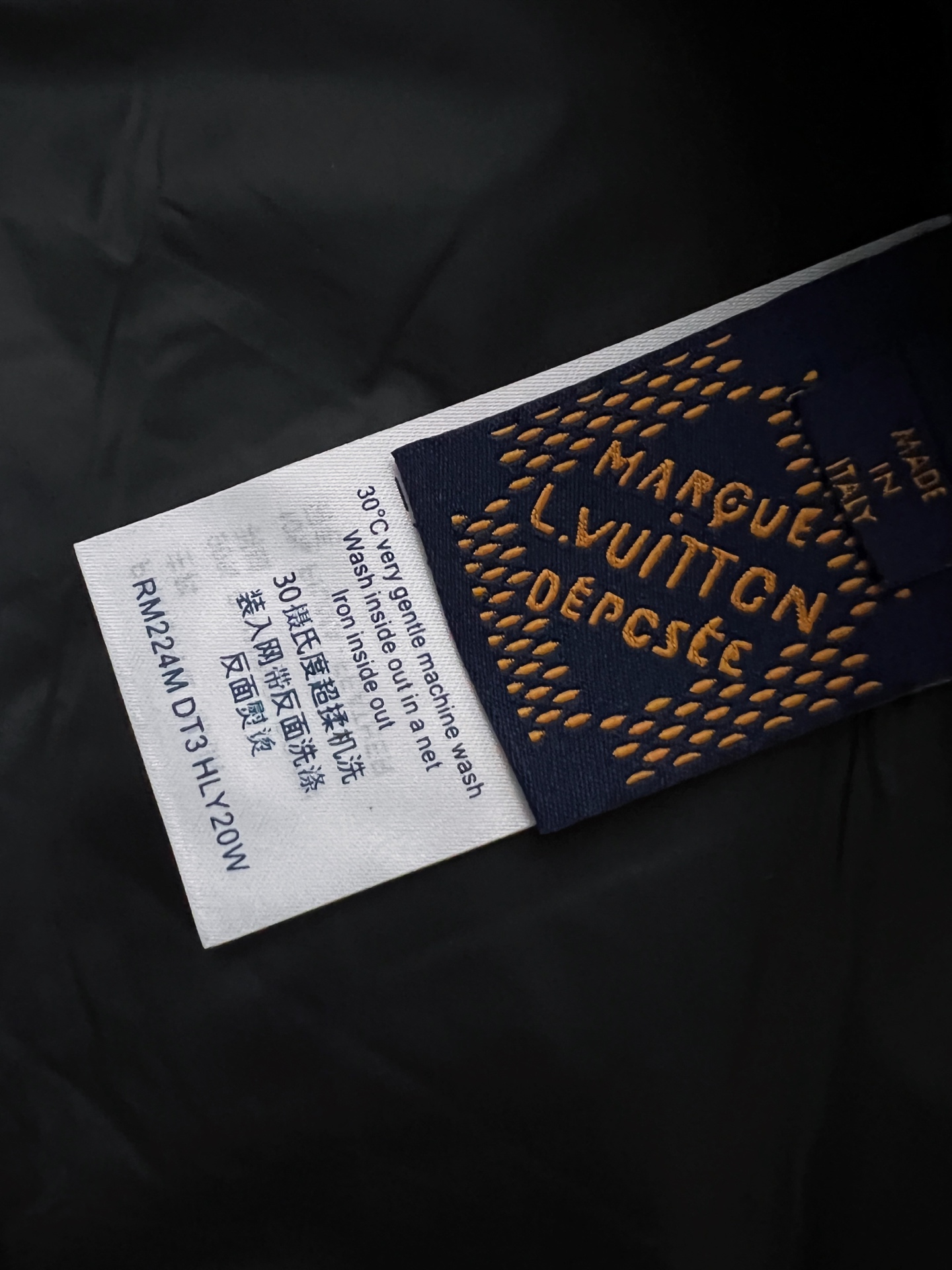 ）1V*（鹅绒）2025最新蒙家时尚休闲男装马甲系列！经典设计！Albyt羽绒马甲可在天气舒适时单独穿着