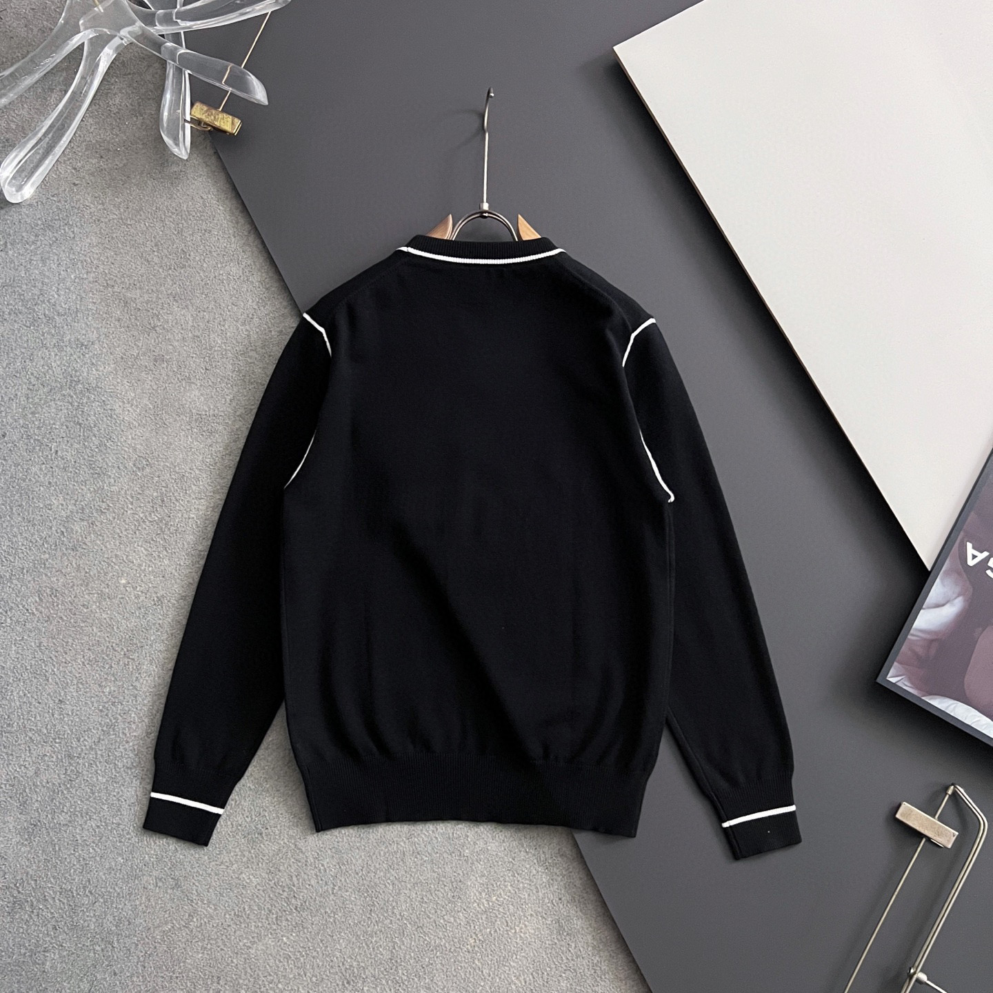 ）Her*·2025款毛衣，秋冬最新款！高品质意大利进口面料，高密度针织，百搭毛衣，内搭衬衫都帅气十足！