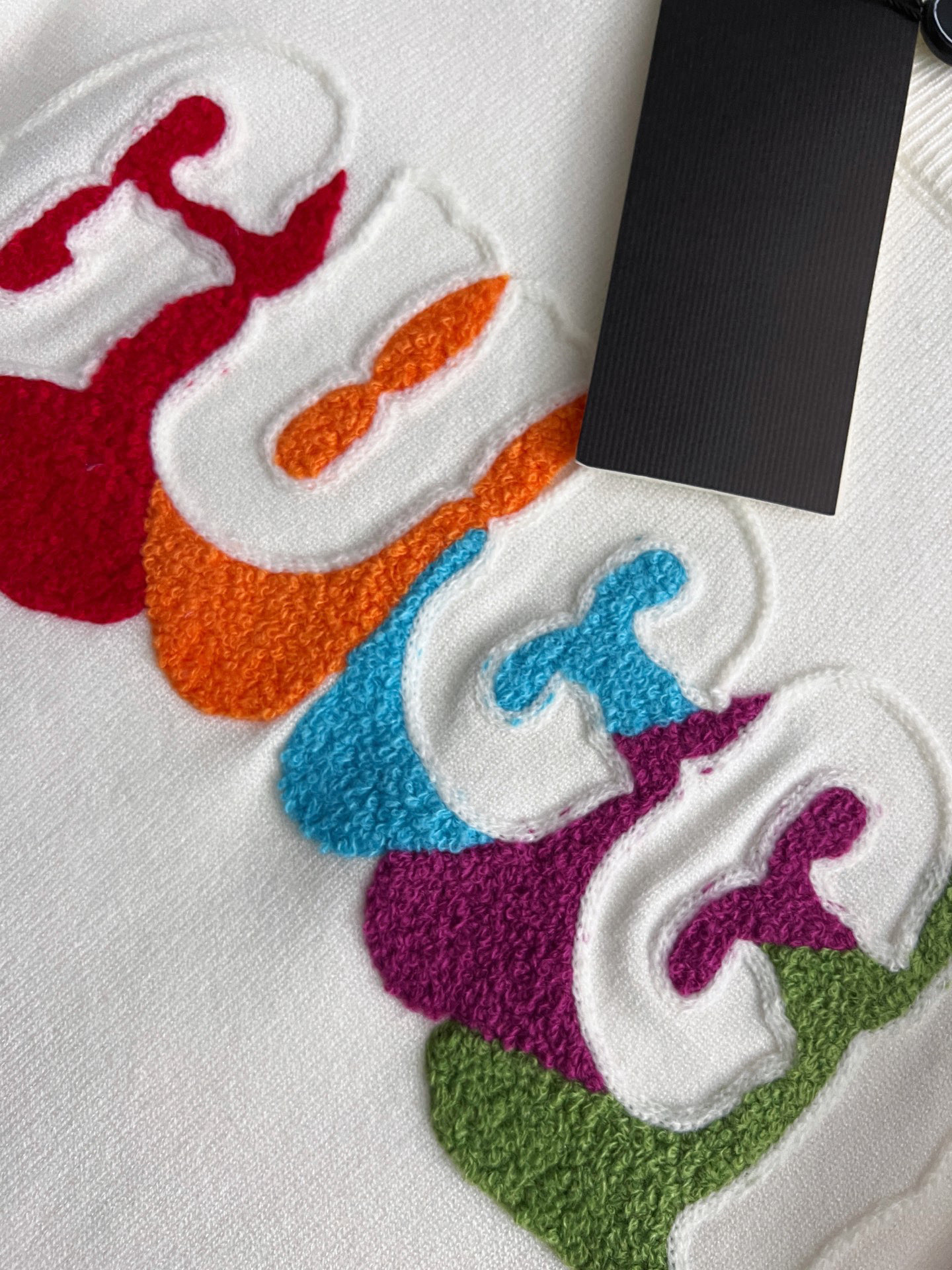 ）Gucc*·2025款毛衣，秋冬最新款！高品质意大利进口面料，高密度针织，百搭毛衣，内搭衬衫都帅气十足