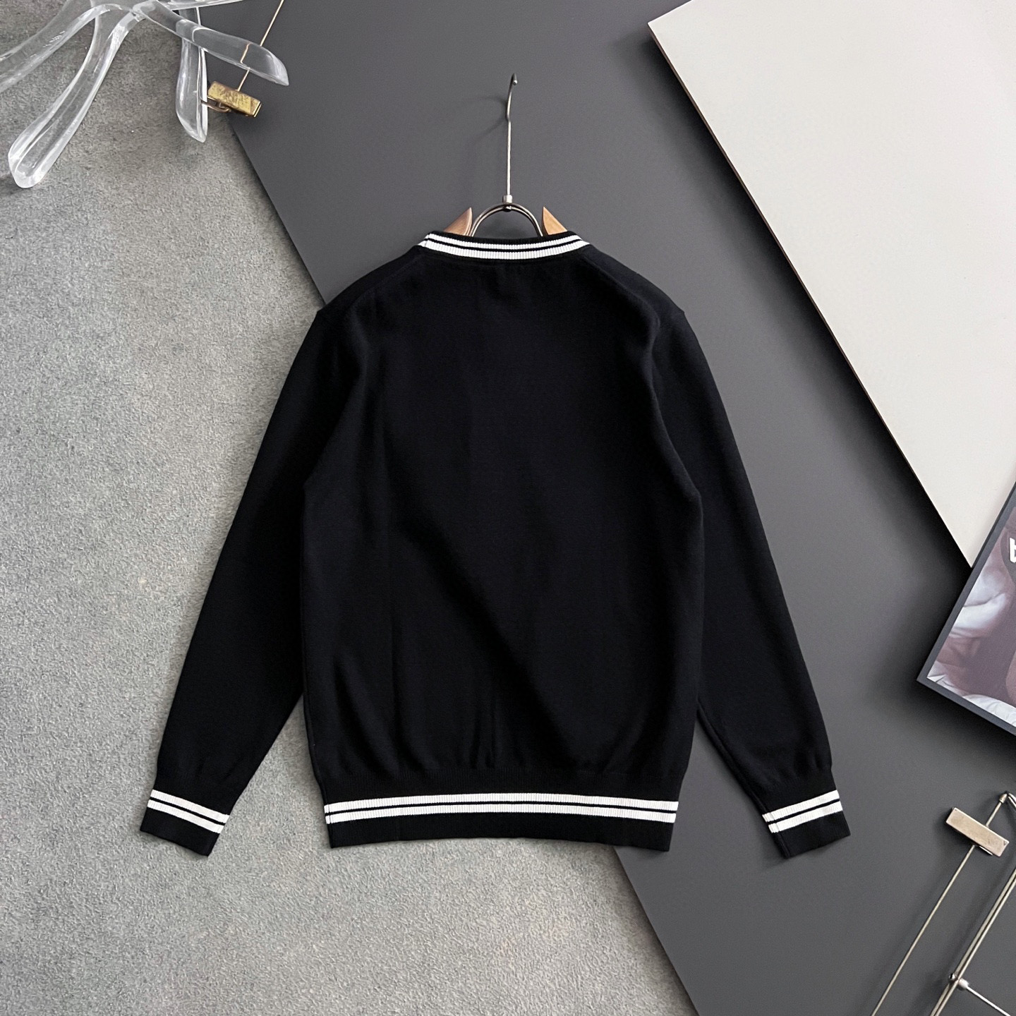 ）Gucc*·2025款毛衣，秋冬最新款！高品质意大利进口面料，高密度针织，百搭毛衣，内搭衬衫都帅气十足