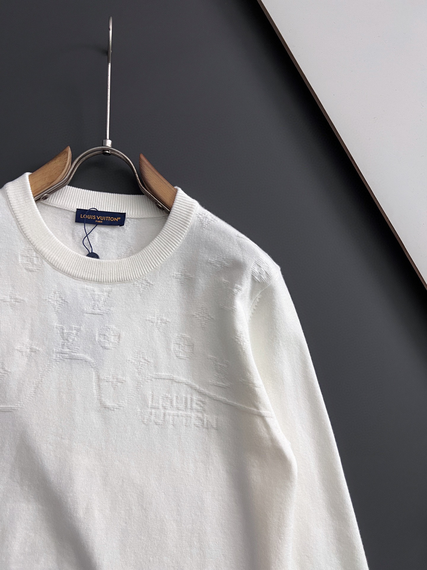 ）1V*·2025款毛衣，秋冬最新款！高品质意大利进口面料，高密度针织，百搭毛衣，内搭衬衫都帅气十足！L