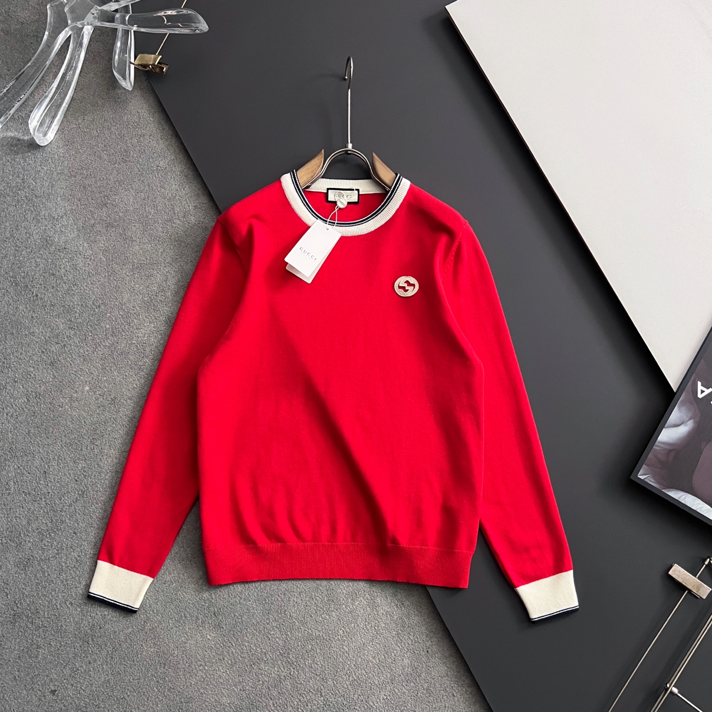 ）Gucc*·2025款毛衣，秋冬最新款！高品质意大利进口面料，高密度针织，百搭毛衣，内搭衬衫都帅气十足