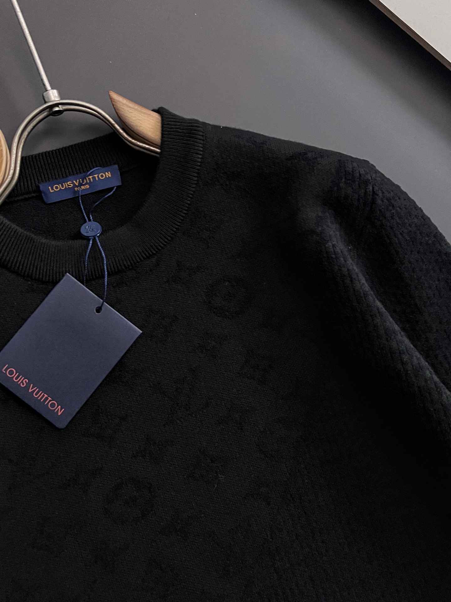 ）1V*·2025款毛衣，秋冬最新款！高品质意大利进口面料，高密度针织，百搭毛衣，内搭衬衫都帅气十足！L