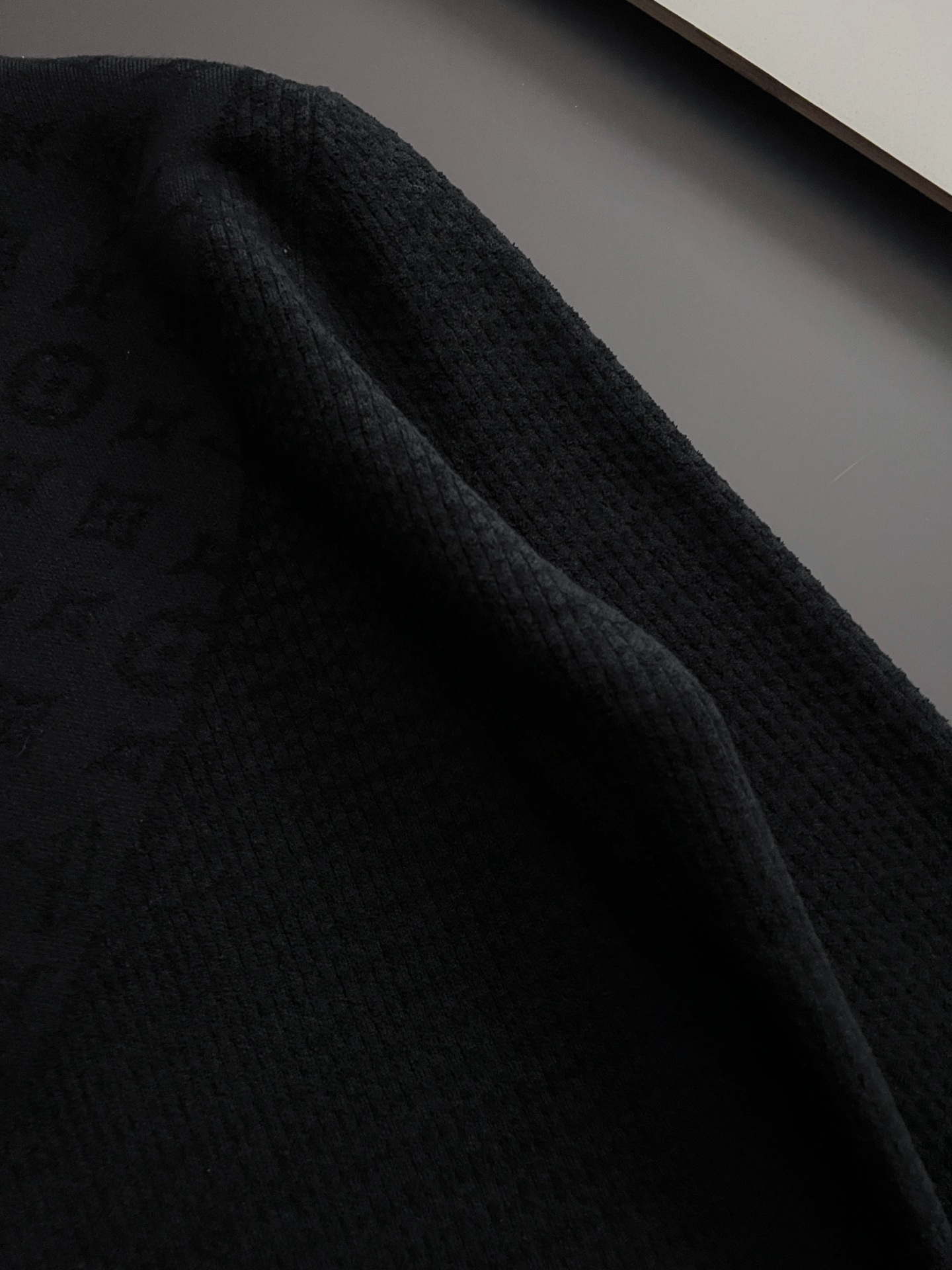 ）1V*·2025款毛衣，秋冬最新款！高品质意大利进口面料，高密度针织，百搭毛衣，内搭衬衫都帅气十足！L