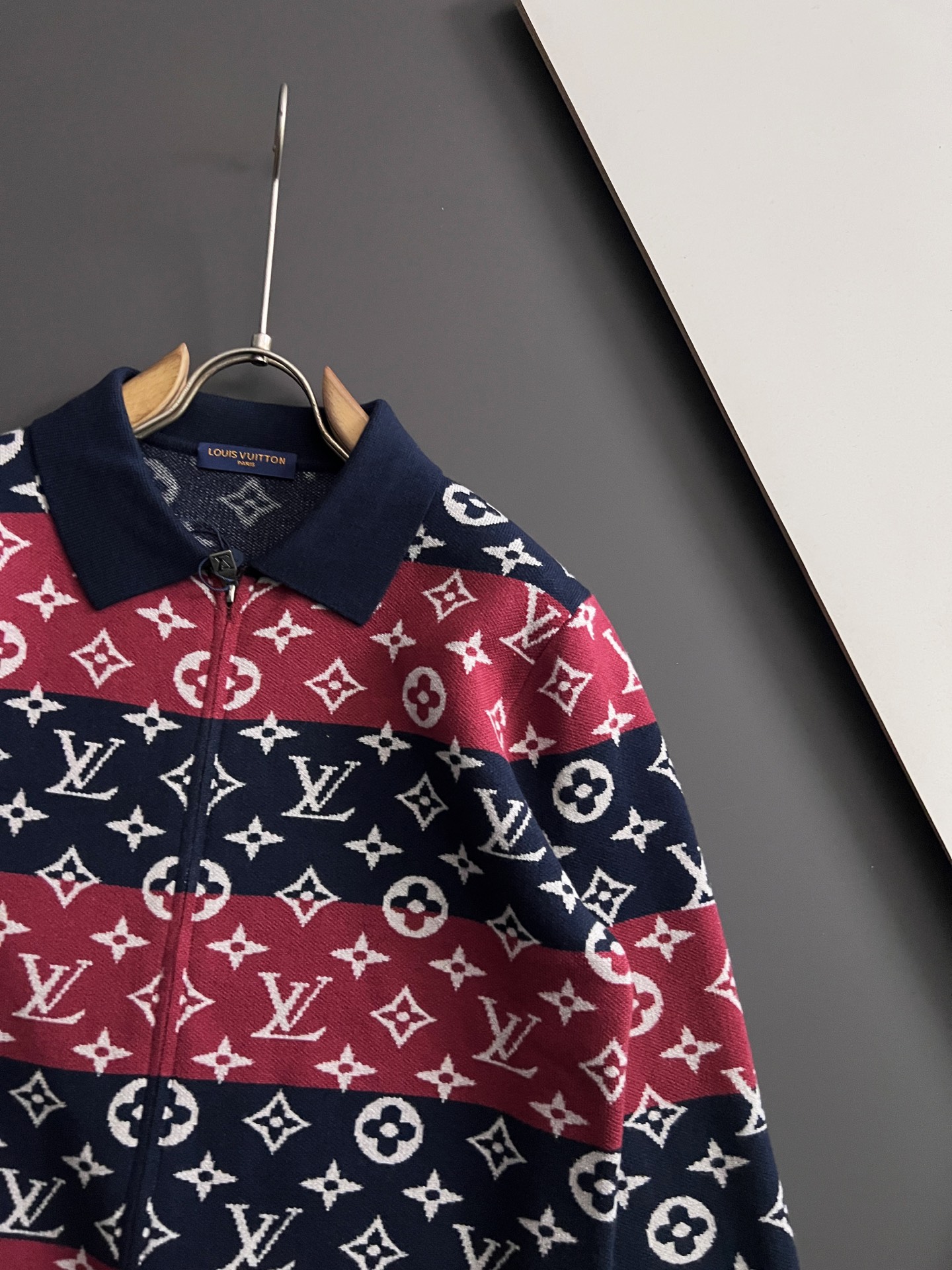 ）1V*·2025款毛衣，秋冬最新款！高品质意大利进口面料，高密度针织，百搭毛衣，内搭衬衫都帅气十足！L