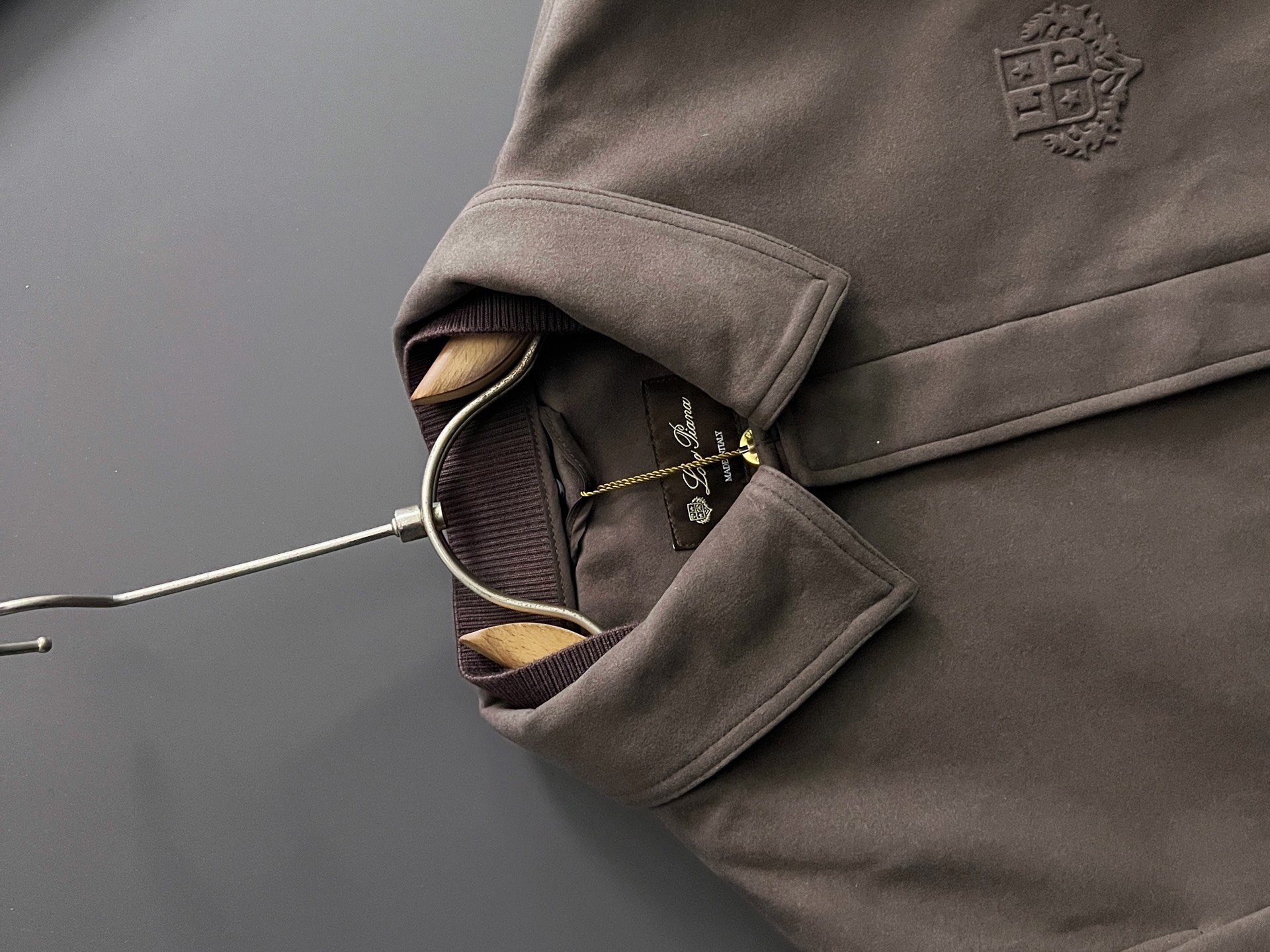 ）lP🆕*🌟反绒皮老钱风2025秋冬简约风新款轻薄夹克，最新时尚潮流效果,时尚新韵味，元素及现代潮流的高