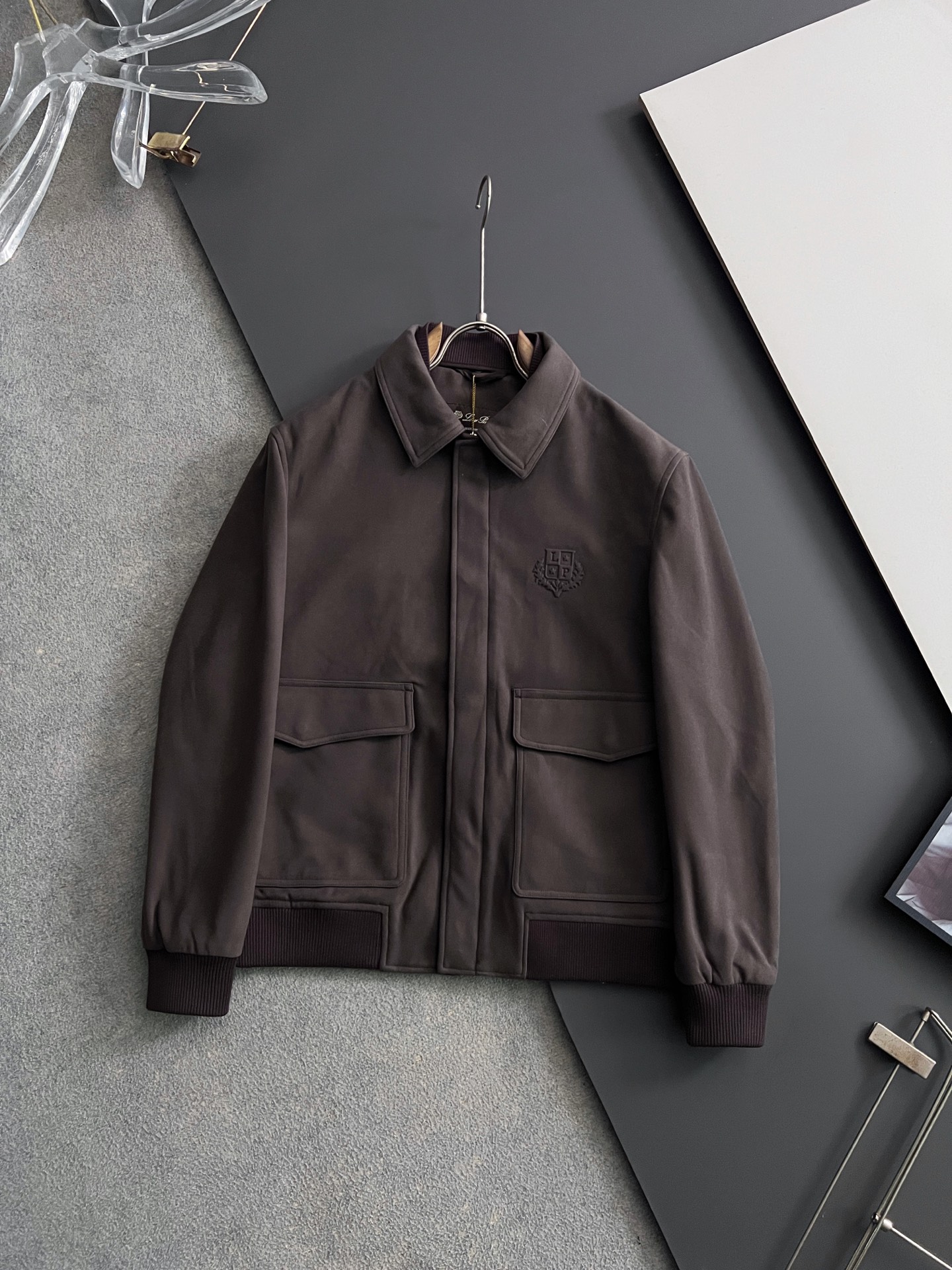 ）lP🆕*🌟反绒皮老钱风2025秋冬简约风新款轻薄夹克，最新时尚潮流效果,时尚新韵味，元素及现代潮流的高