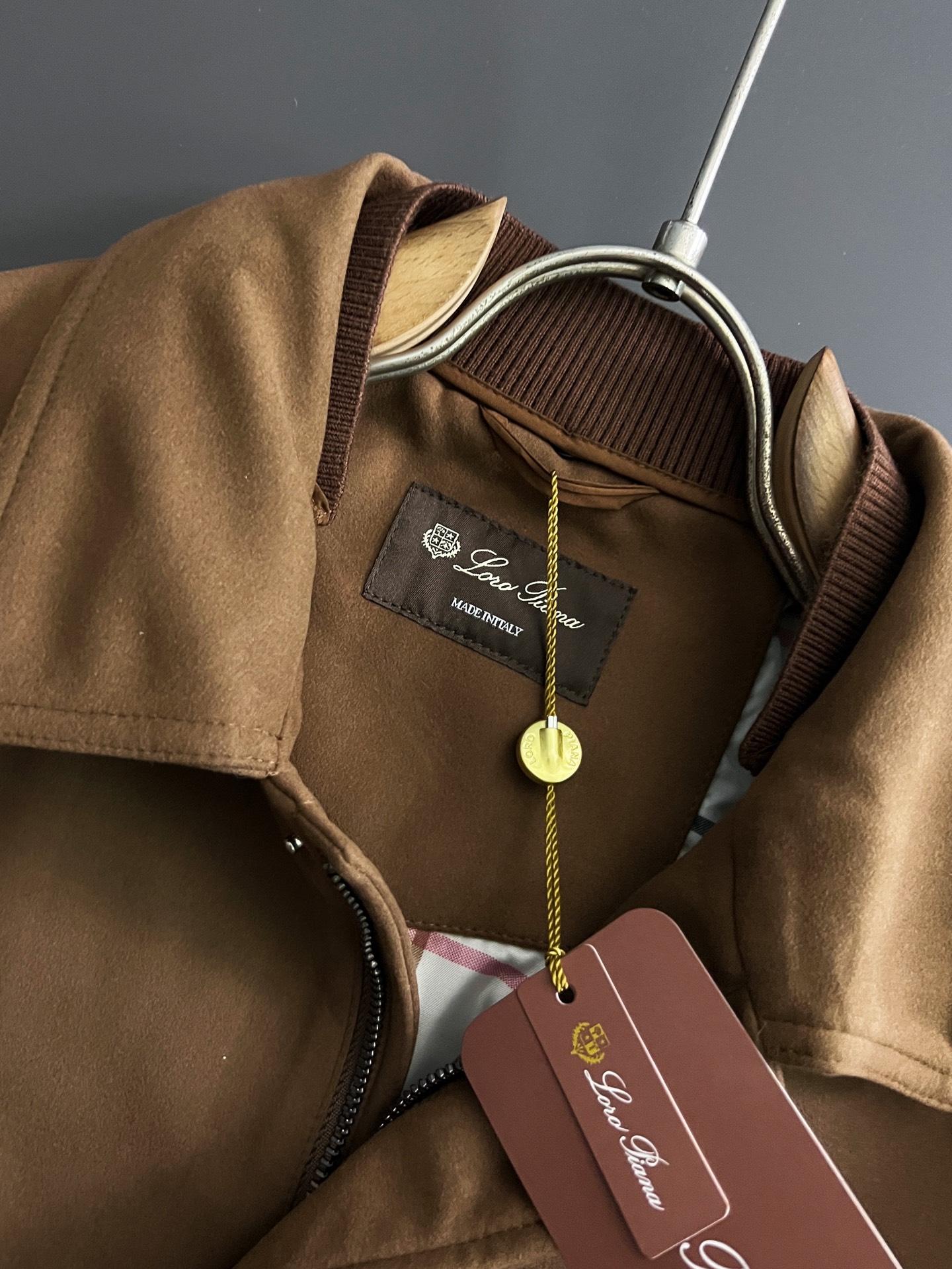 ）lP🆕*🌟反绒皮老钱风2025秋冬简约风新款轻薄夹克，最新时尚潮流效果,时尚新韵味，元素及现代潮流的高