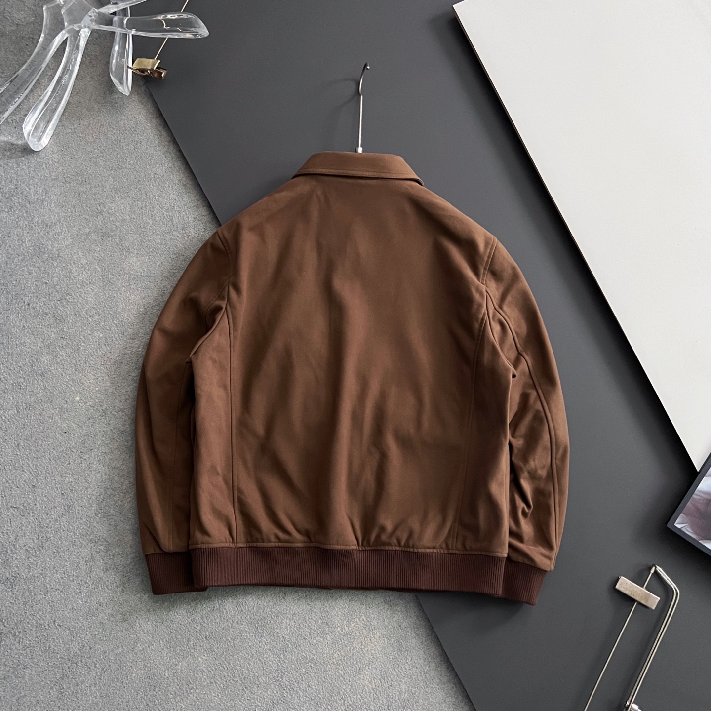 ）lP🆕*🌟反绒皮老钱风2025秋冬简约风新款轻薄夹克，最新时尚潮流效果,时尚新韵味，元素及现代潮流的高