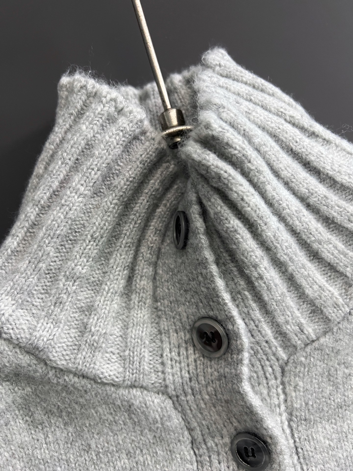 ）CD*、25ss最新款秋冬时尚毛衣7针织线、最顶级版黑色华夫格提针织log0纯色专柜款针织线衫圆领套头