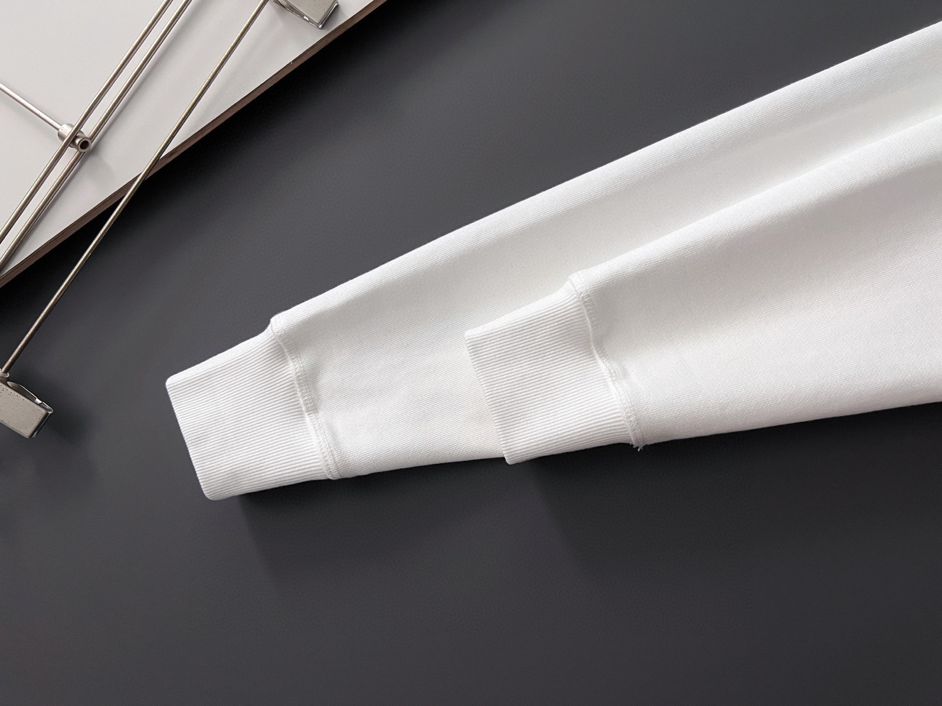 ）CD*🌟25FW秋季拉链连帽卫衣外套独家定染中克重科技平纹针织面料，区别市场通货颜色‼校服风减龄气息～