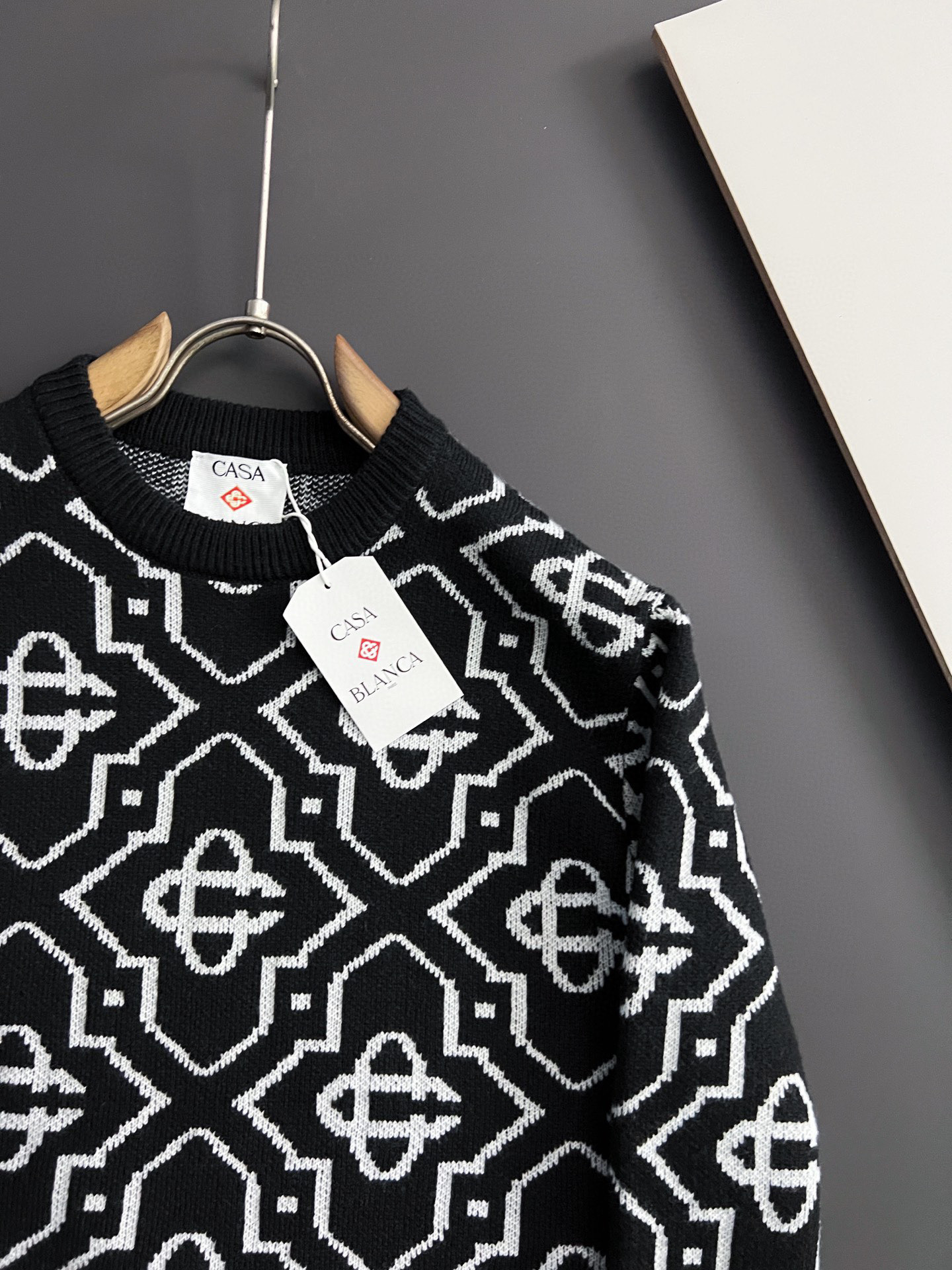 ）CasbaLanc*爆款秋冬新款高克重针织羊毛开衫，配色标识条纹工艺设计！钩织标识条纹修饰，设计经典配