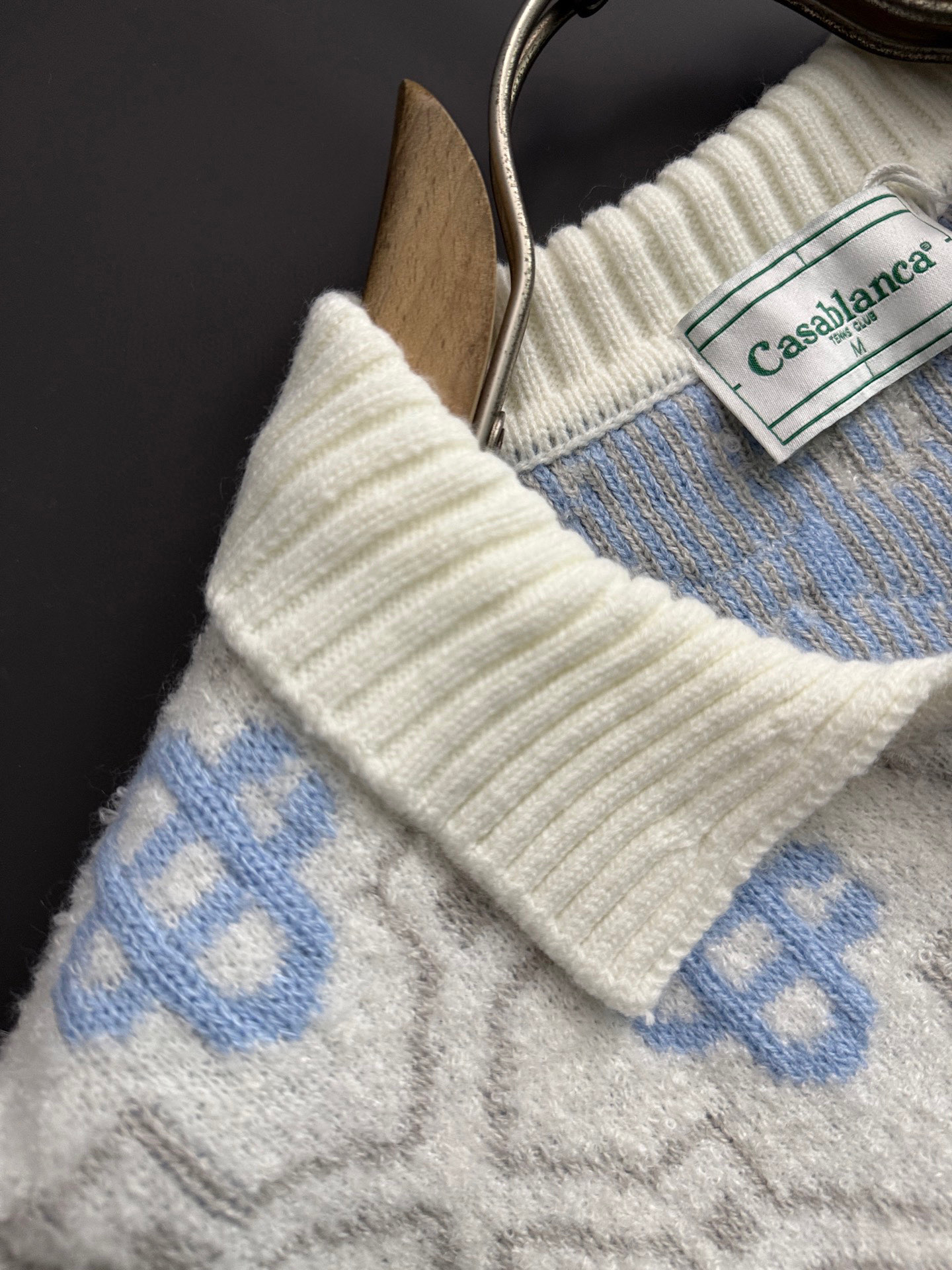 ）CasbaLanc*爆款秋冬新款高克重针织羊毛开衫，配色标识条纹工艺设计！钩织标识条纹修饰，设计经典配