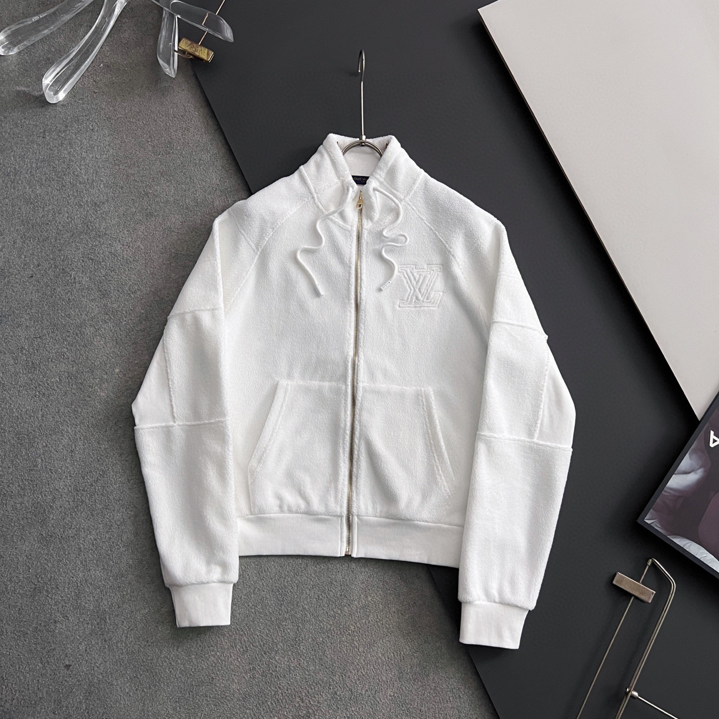 ）套装1V*！🔥｜独家 高端定制毛巾棉颗粒绒拼接剪裁，上身不臃肿，不缩水，无尘，黑色洗后不泛白，。 最新