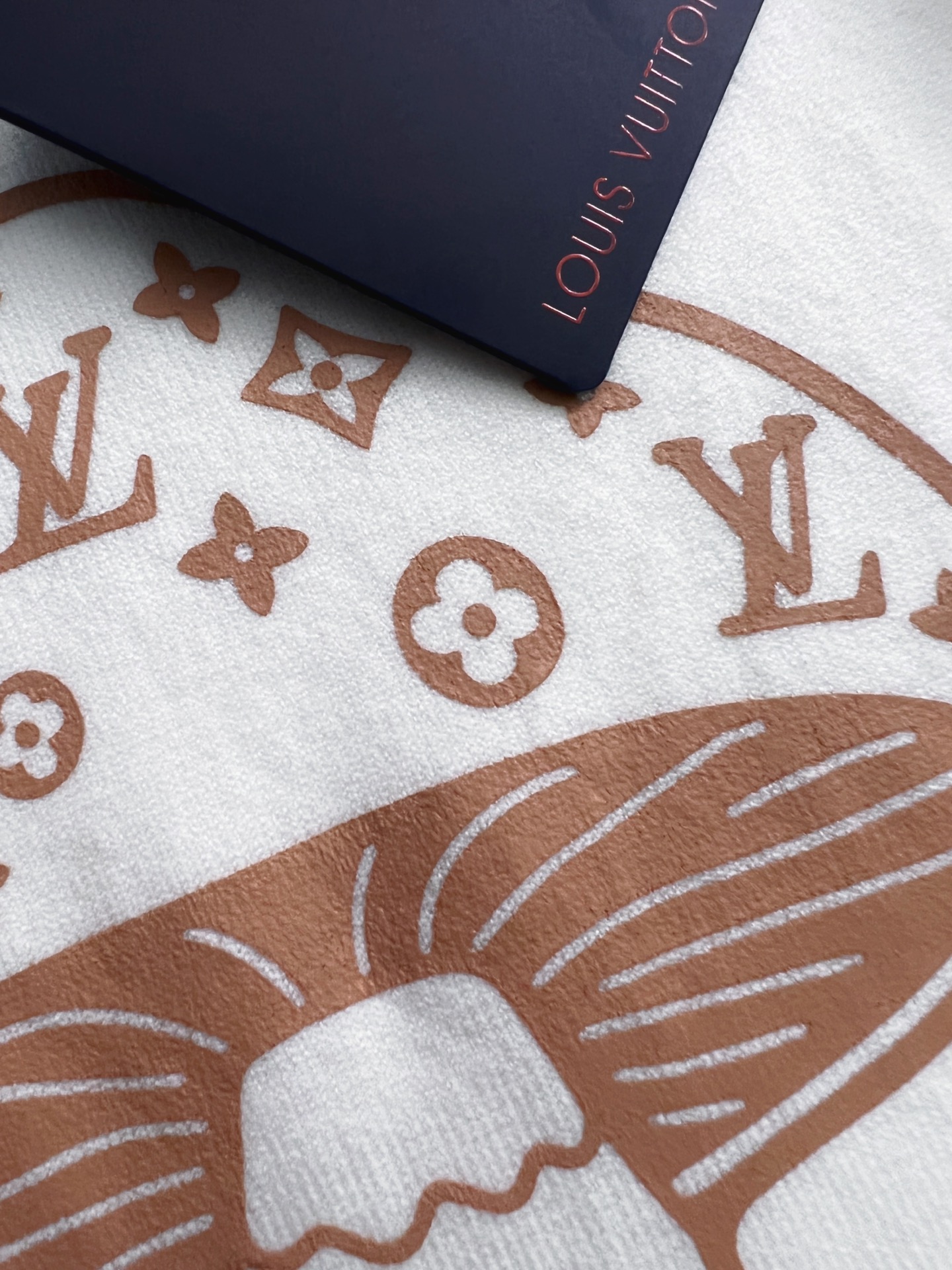 1V 2025秋冬针织短袖 ，都市时尚简单休闲版型，原汁原味的代工厂定制渠道，让你过目不忘的基础款，不挑