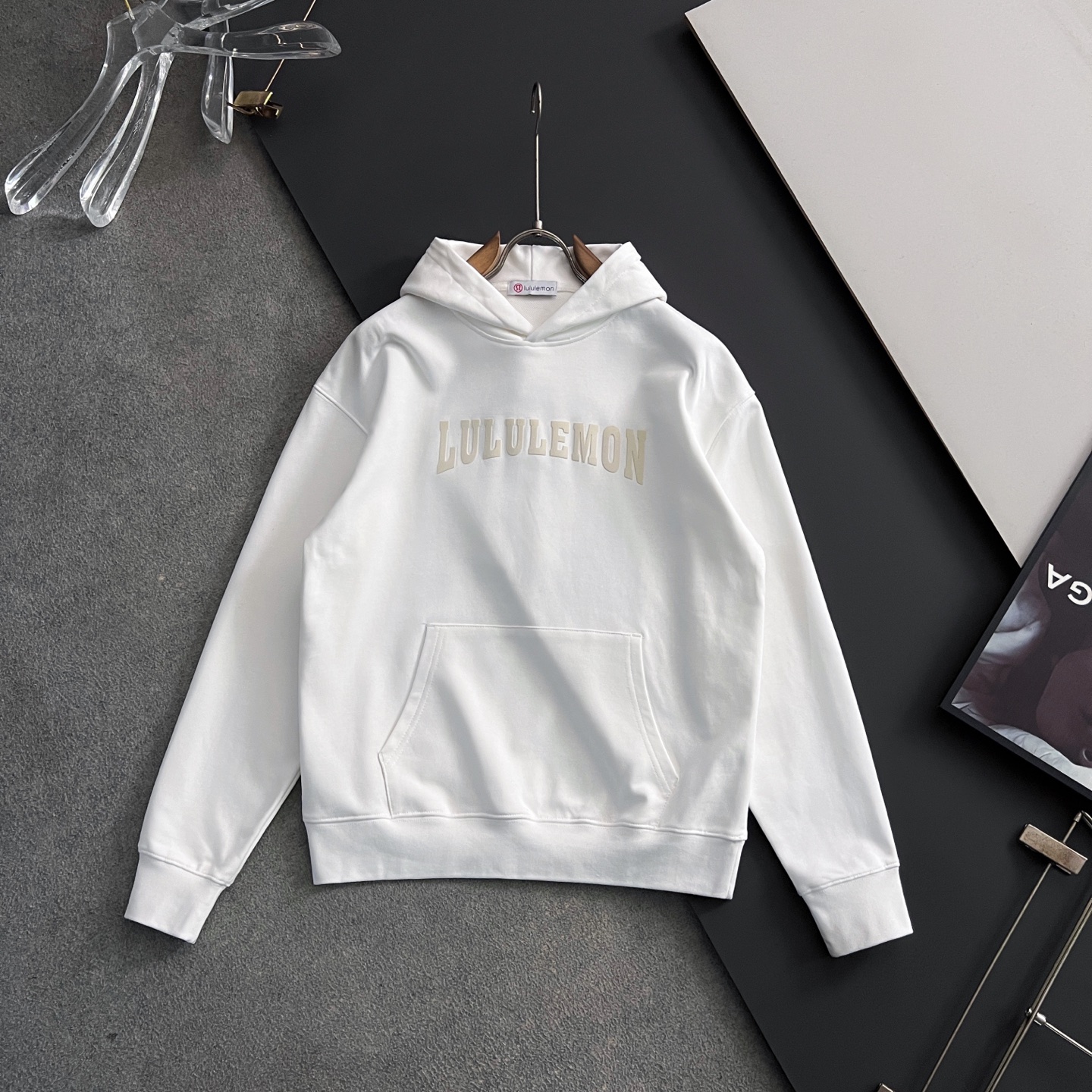 ）Lulu*🌟独家定制。 15年专业卫衣，无论是面料上还是版型上都是完美越级，精美工艺圆领款，独家特制纯