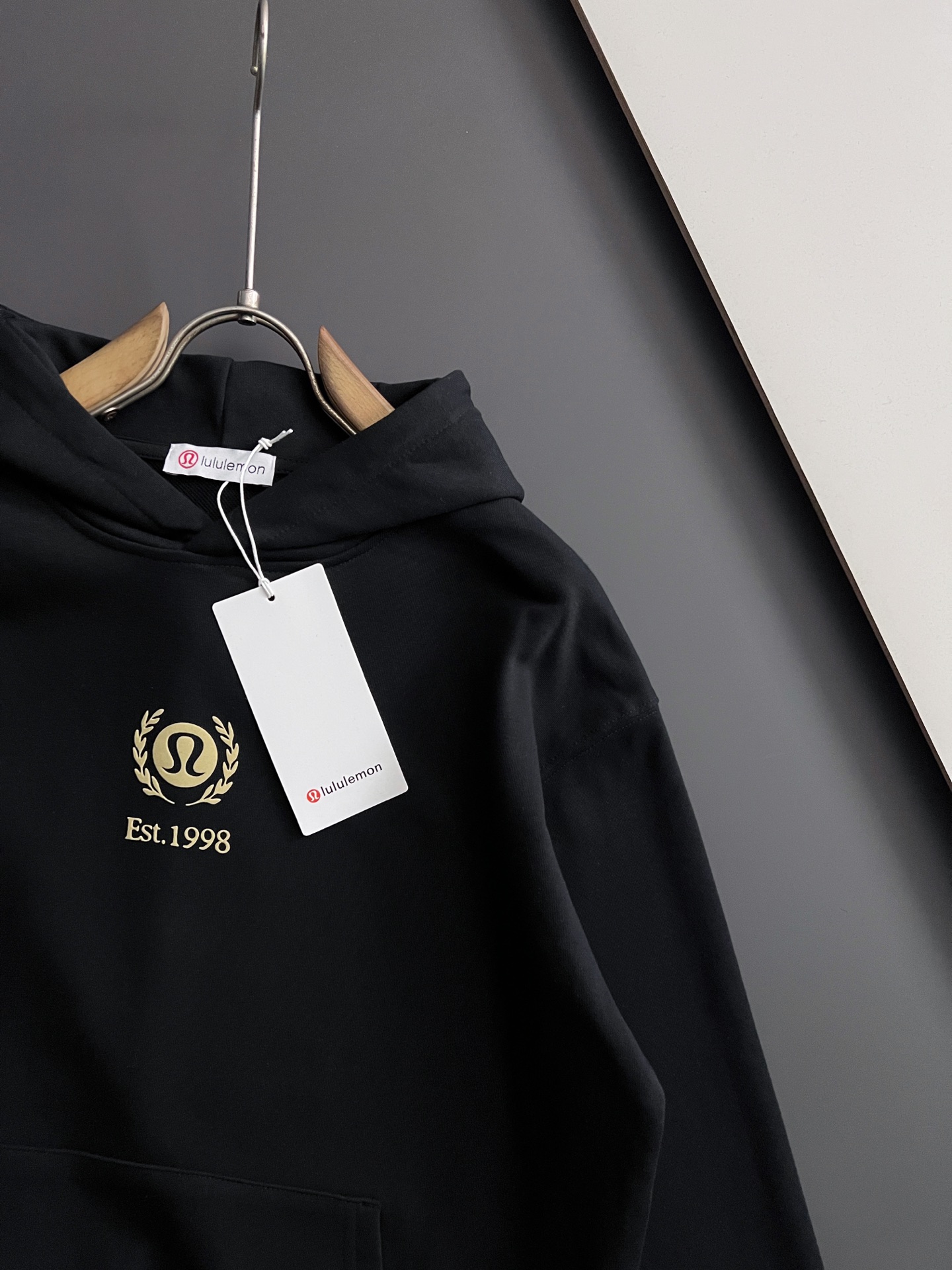 ）Lulu*🌟独家定制。 15年专业卫衣，无论是面料上还是版型上都是完美越级，精美工艺圆领款，独家特制纯