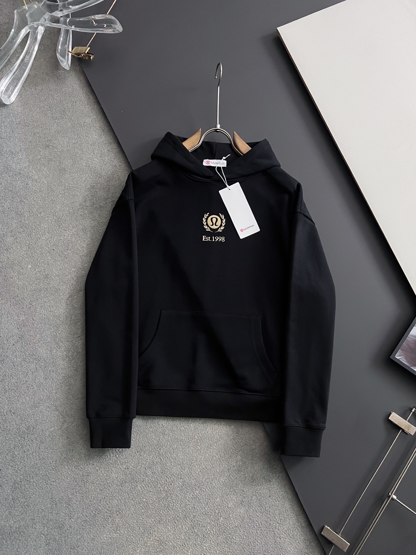 ）Lulu*🌟独家定制。 15年专业卫衣，无论是面料上还是版型上都是完美越级，精美工艺圆领款，独家特制纯