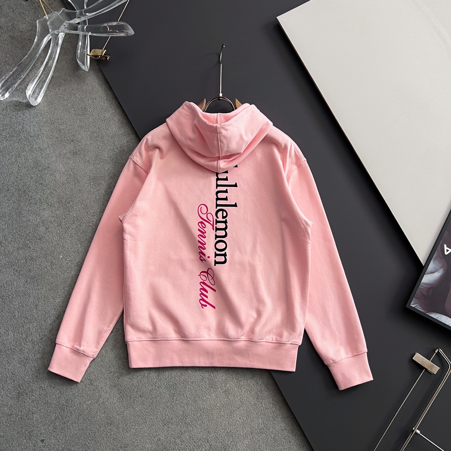 ）Lulu*🌟独家定制。 15年专业卫衣，无论是面料上还是版型上都是完美越级，精美工艺圆领款，独家特制纯