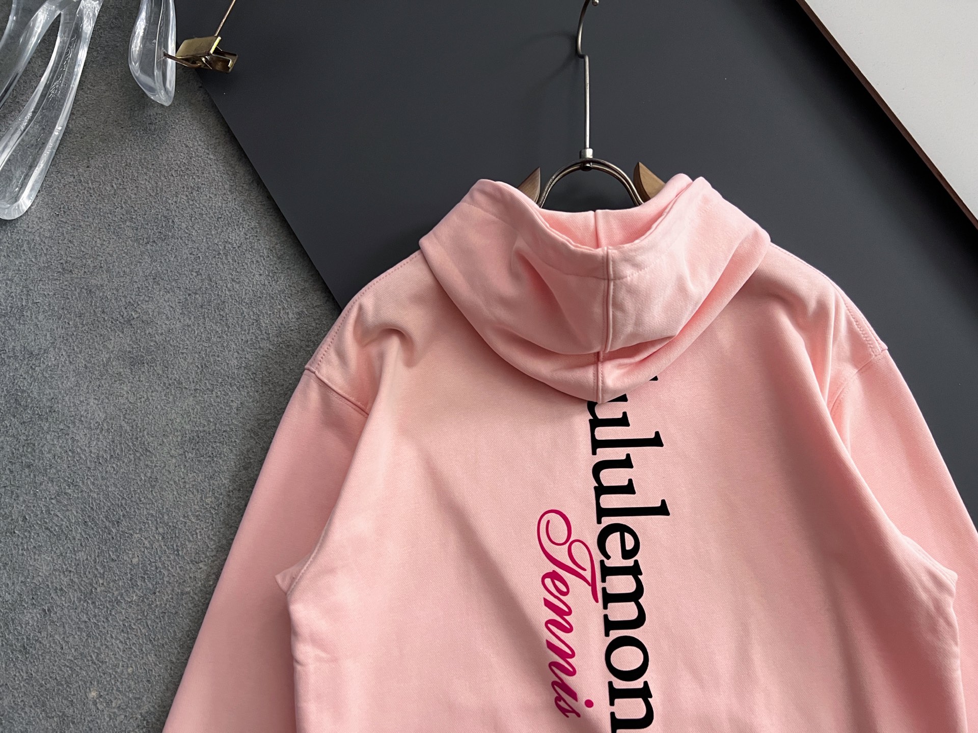 ）Lulu*🌟独家定制。 15年专业卫衣，无论是面料上还是版型上都是完美越级，精美工艺圆领款，独家特制纯