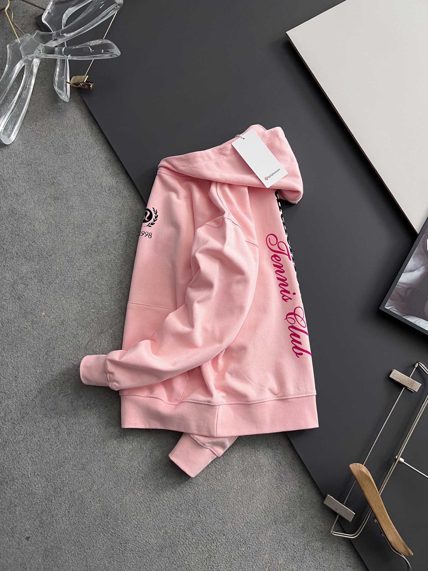 ）Lulu*🌟独家定制。 15年专业卫衣，无论是面料上还是版型上都是完美越级，精美工艺圆领款，独家特制纯