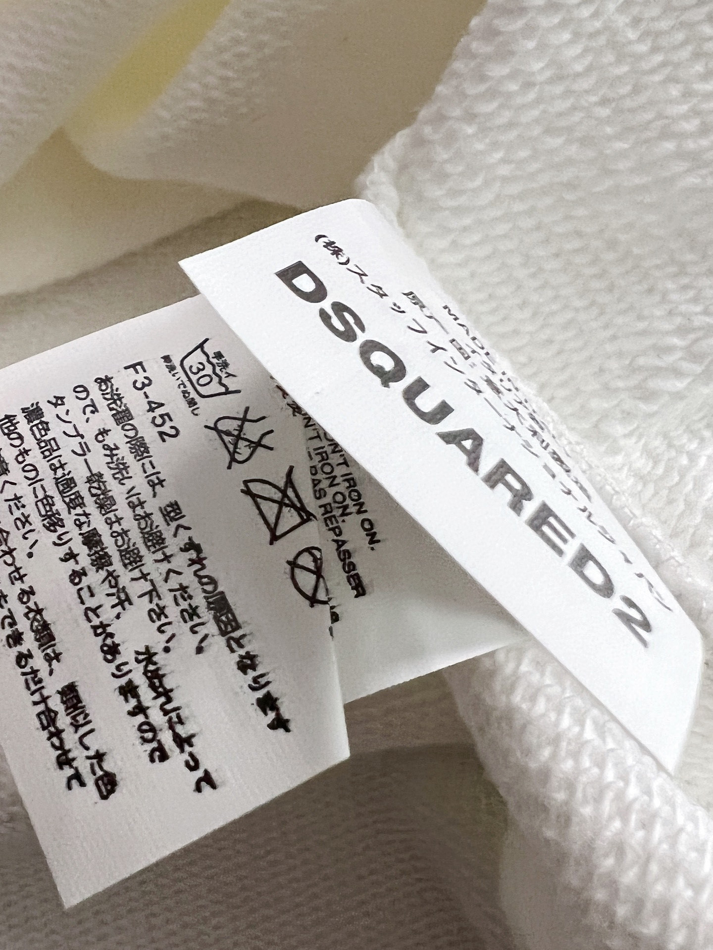 ）D2、2025Ss秋冬新款卫衣，精美工艺圆领款，特制纯棉400克面料升级水洗大毛圈、柔软贴身科技面料，