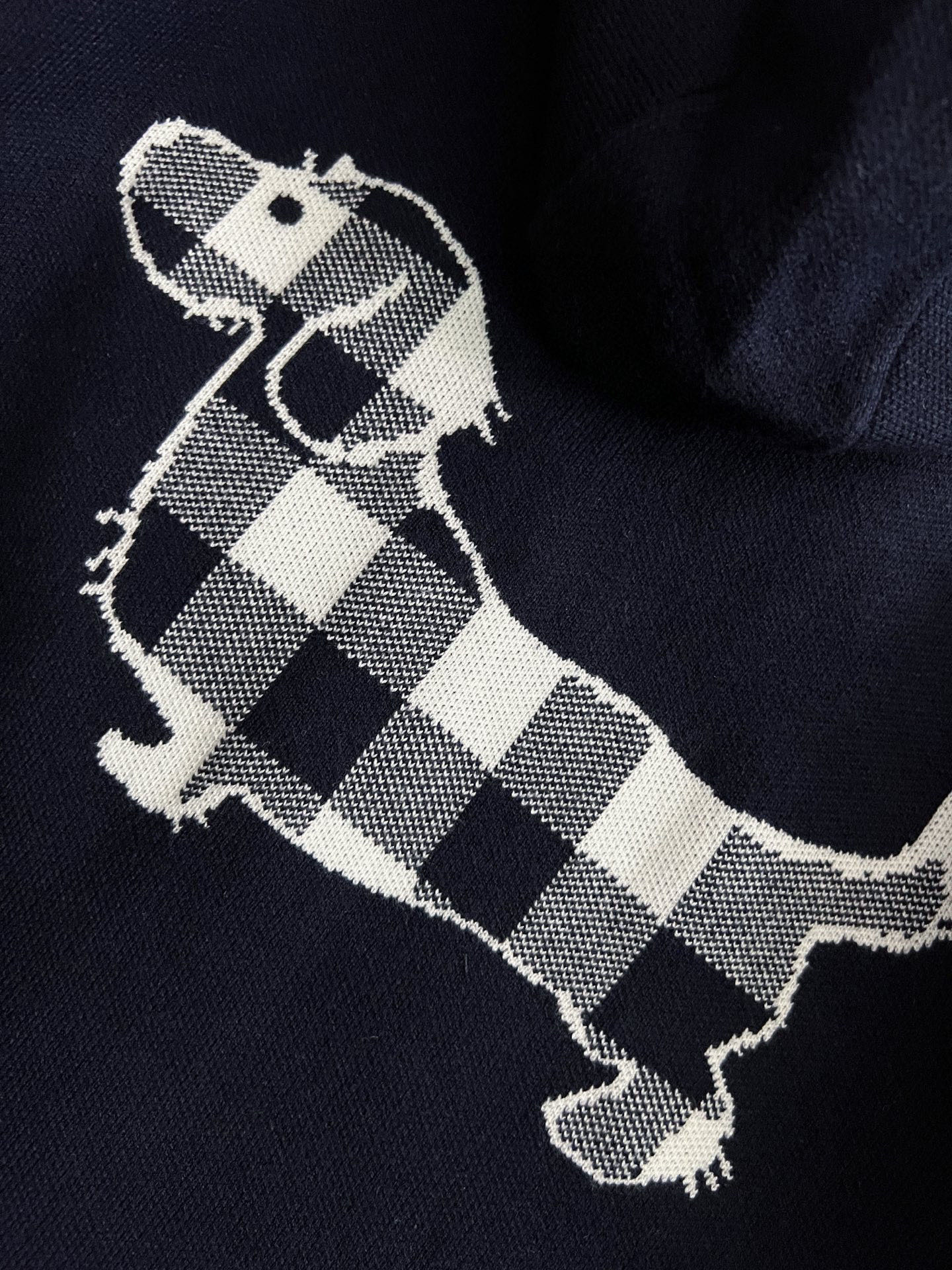 ）TB🌟2025Ss秋冬新款男女同款高克重针织开衫，配色标识条纹工艺设计！钩织标识条纹修饰，设计经典配色