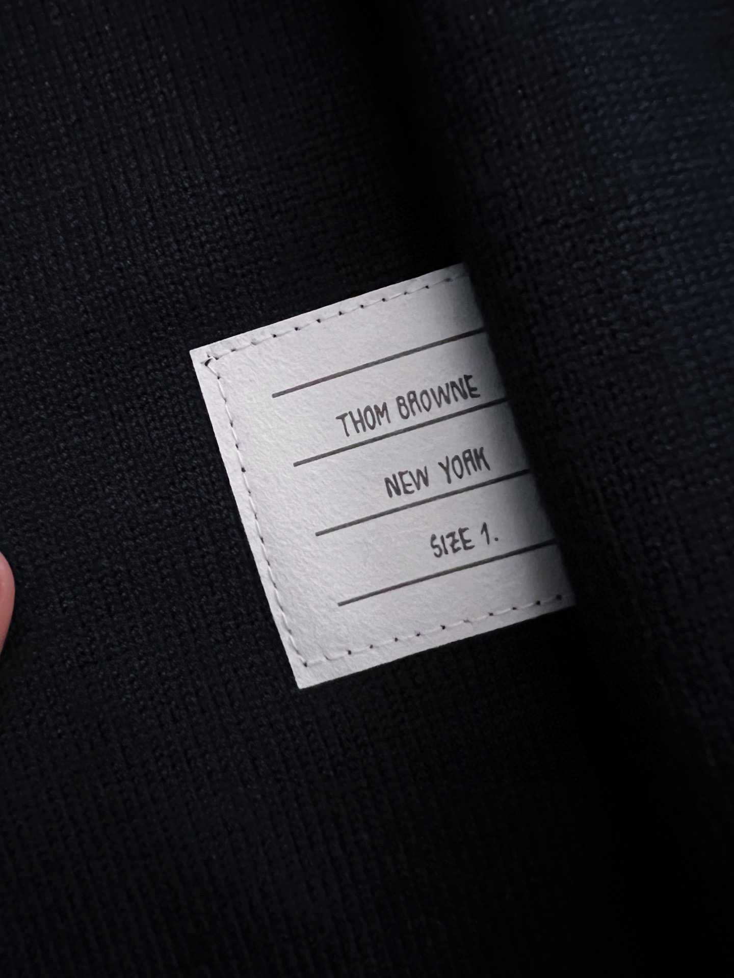 ）TB*、25ss最新款秋冬时尚毛衣7针织线、最顶级版黑色华夫格提针织log0纯色专柜款针织线衫圆领套头