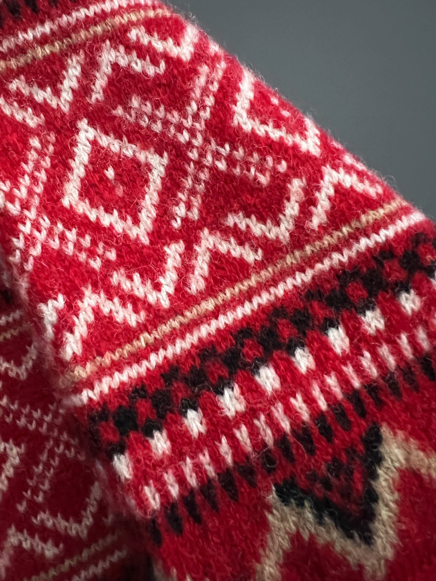 ）lP🆕*🌟顶级版圣诞风🎄冬季羊绒衫（绵羊毛100%），此款毛衣甄选客供进口100％针织羊毛材质！面料手