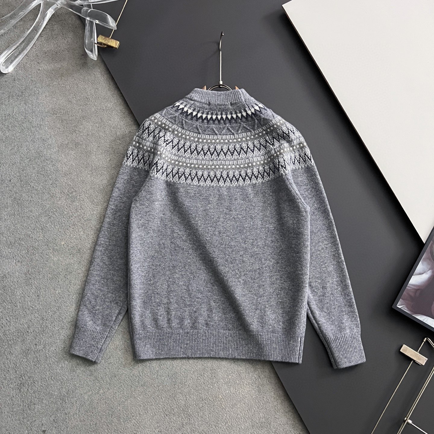 ）lP🆕*🌟顶级版冬季羊绒衫（绵羊毛100%），此款毛衣甄选客供进口100％针织羊毛材质！面料手感偏厚实