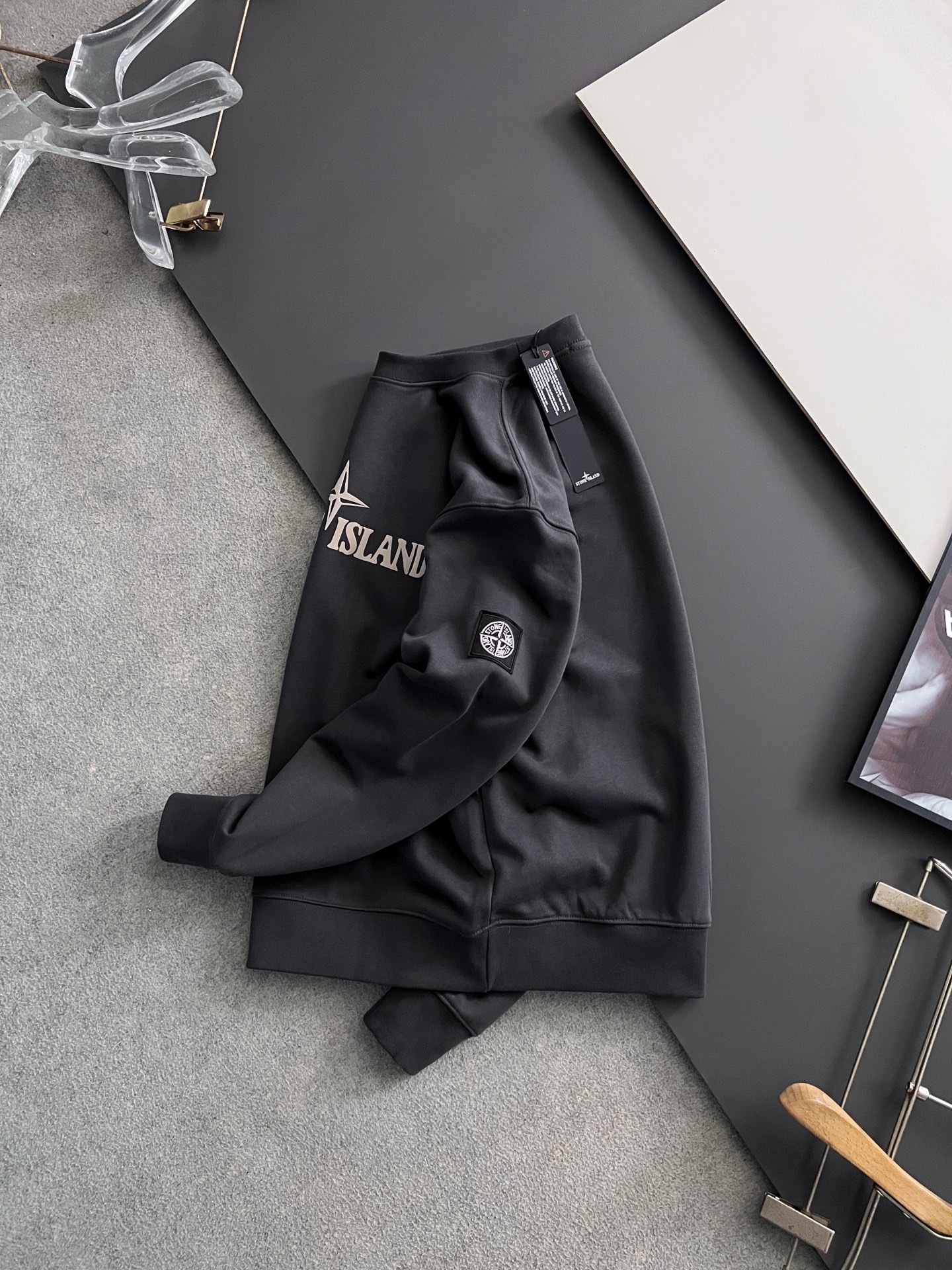 石头Stone*🌟独家定制。 15年专业卫衣，无论是面料上还是版型上都是完美越级，精美工艺圆领款，独家特