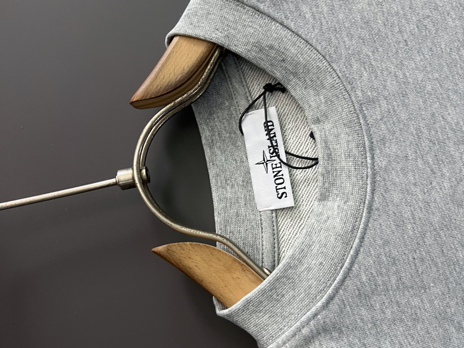 石头Stone*🌟独家定制。 15年专业卫衣，无论是面料上还是版型上都是完美越级，精美工艺圆领款，独家特