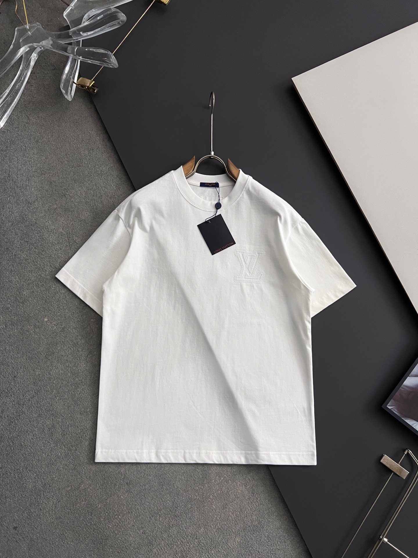 P90 Louis Vuitton 1V LV versión ligeramente ancha S-XL LV 26ss nuevos productos están disponibles en los mostradores si…