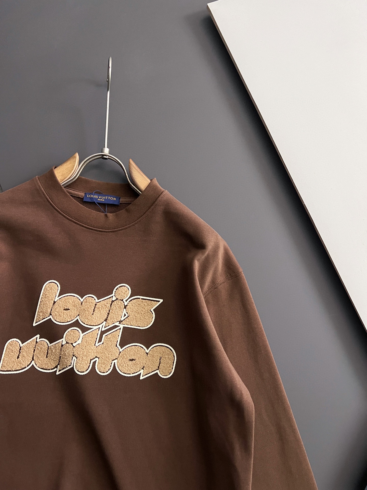 ）1V*🌟最高版｜独家 高端定制。 15年专业卫衣，无论是面料上还是版型上都是完美越级，精美工艺圆领款，