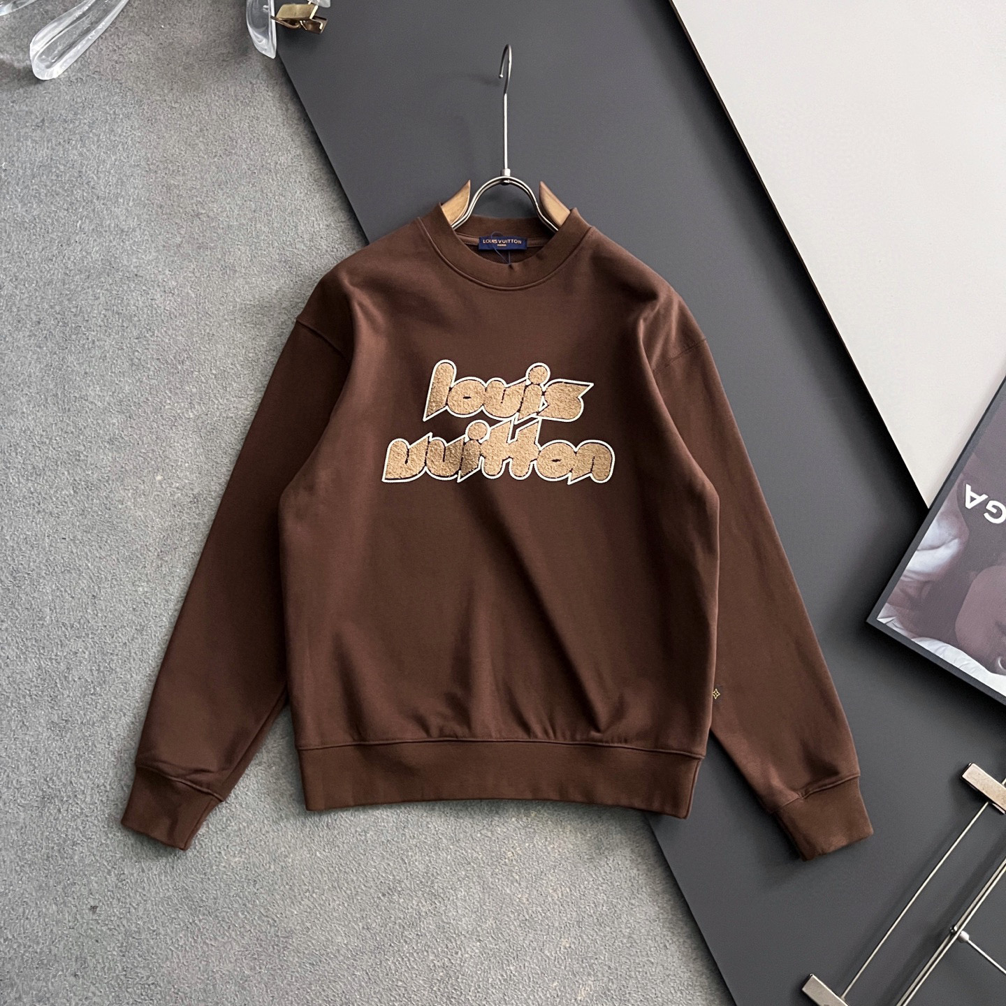 ）1V*🌟最高版｜独家 高端定制。 15年专业卫衣，无论是面料上还是版型上都是完美越级，精美工艺圆领款，