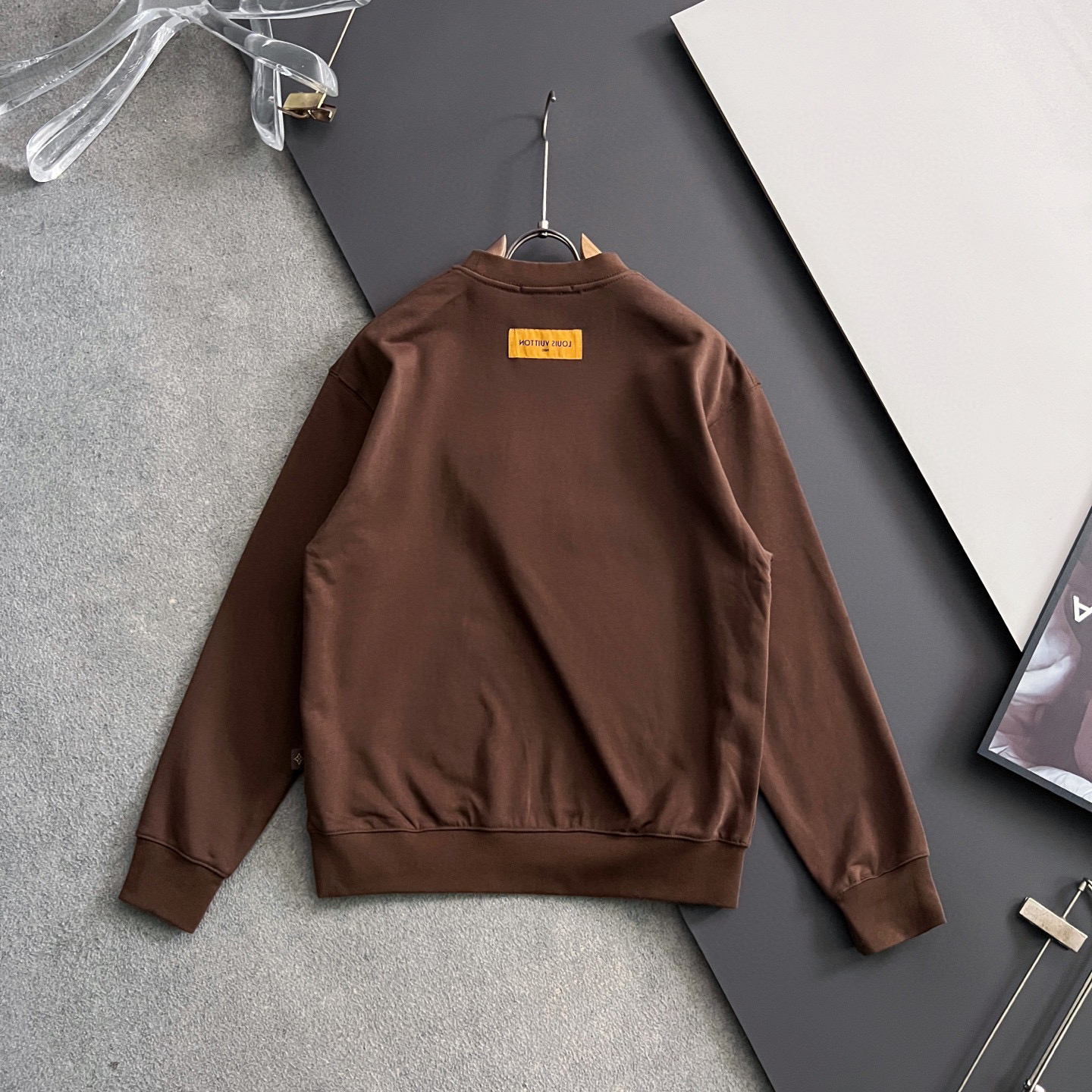 ）1V*🌟最高版｜独家 高端定制。 15年专业卫衣，无论是面料上还是版型上都是完美越级，精美工艺圆领款，