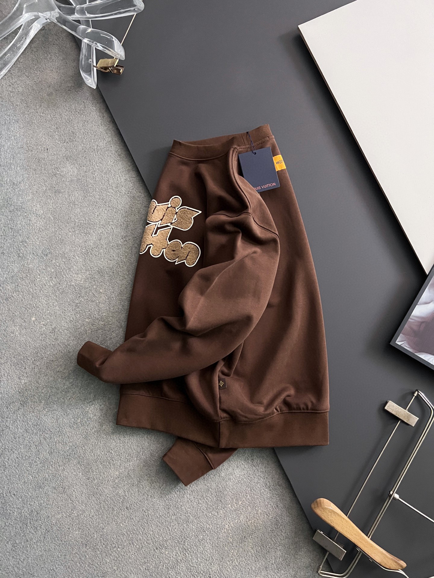 ）1V*🌟最高版｜独家 高端定制。 15年专业卫衣，无论是面料上还是版型上都是完美越级，精美工艺圆领款，