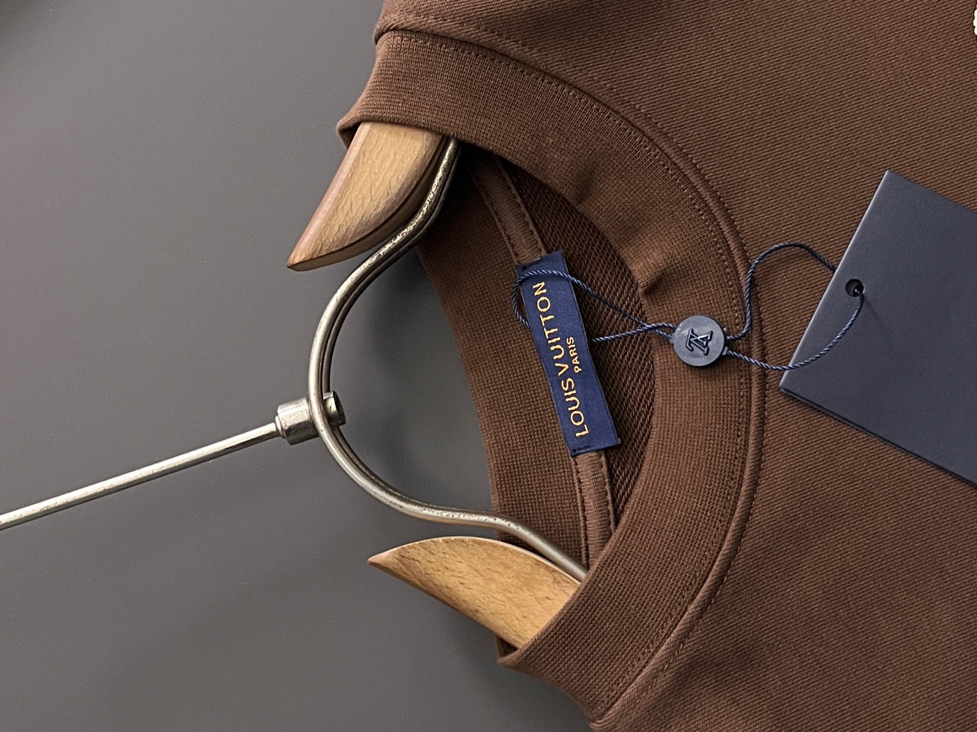 ）1V*🌟最高版｜独家 高端定制。 15年专业卫衣，无论是面料上还是版型上都是完美越级，精美工艺圆领款，