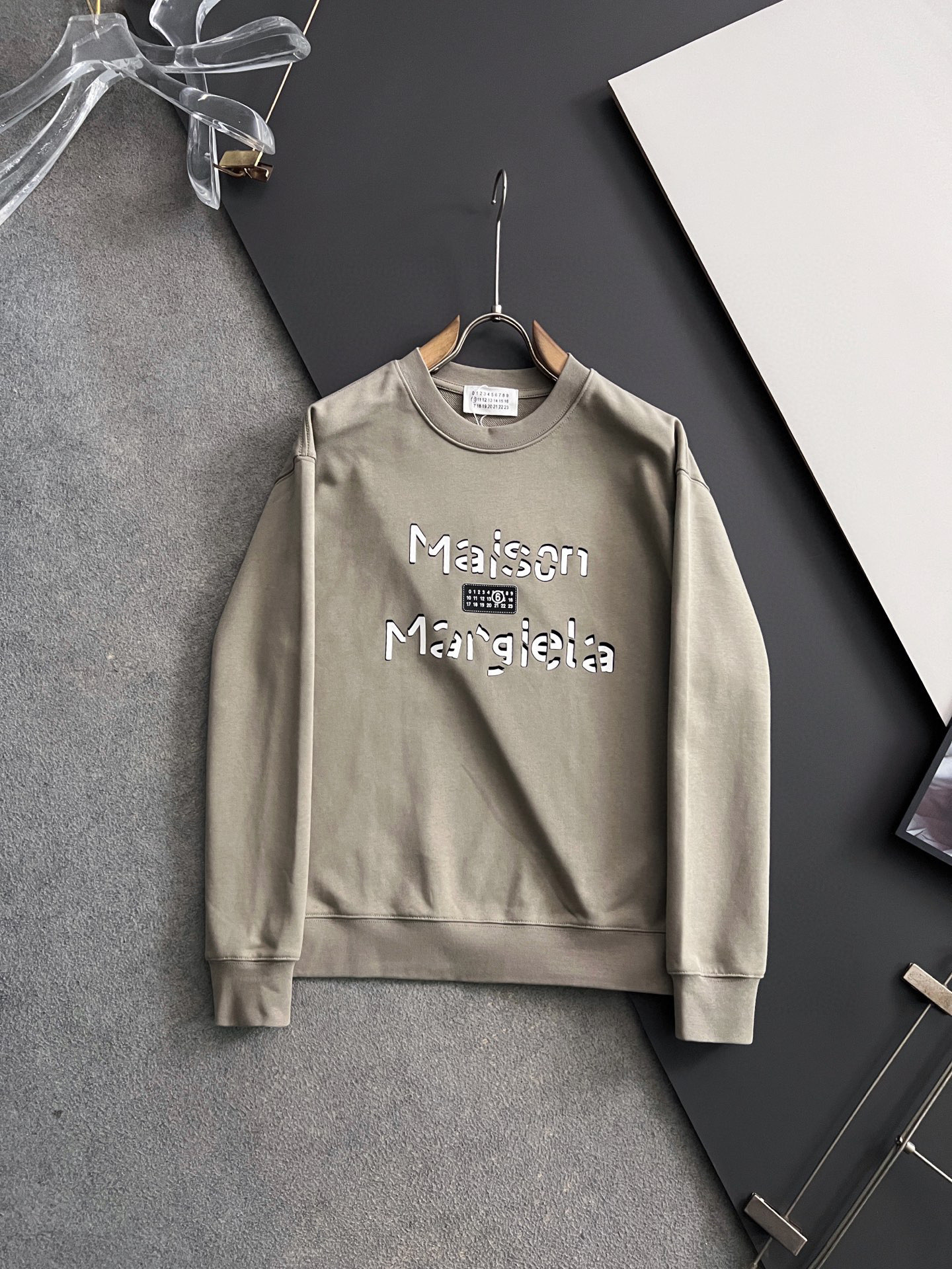 ）Fend*🌟最高版｜独家 高端定制。 15年专业卫衣，无论是面料上还是版型上都是完美越级，精美工艺圆领