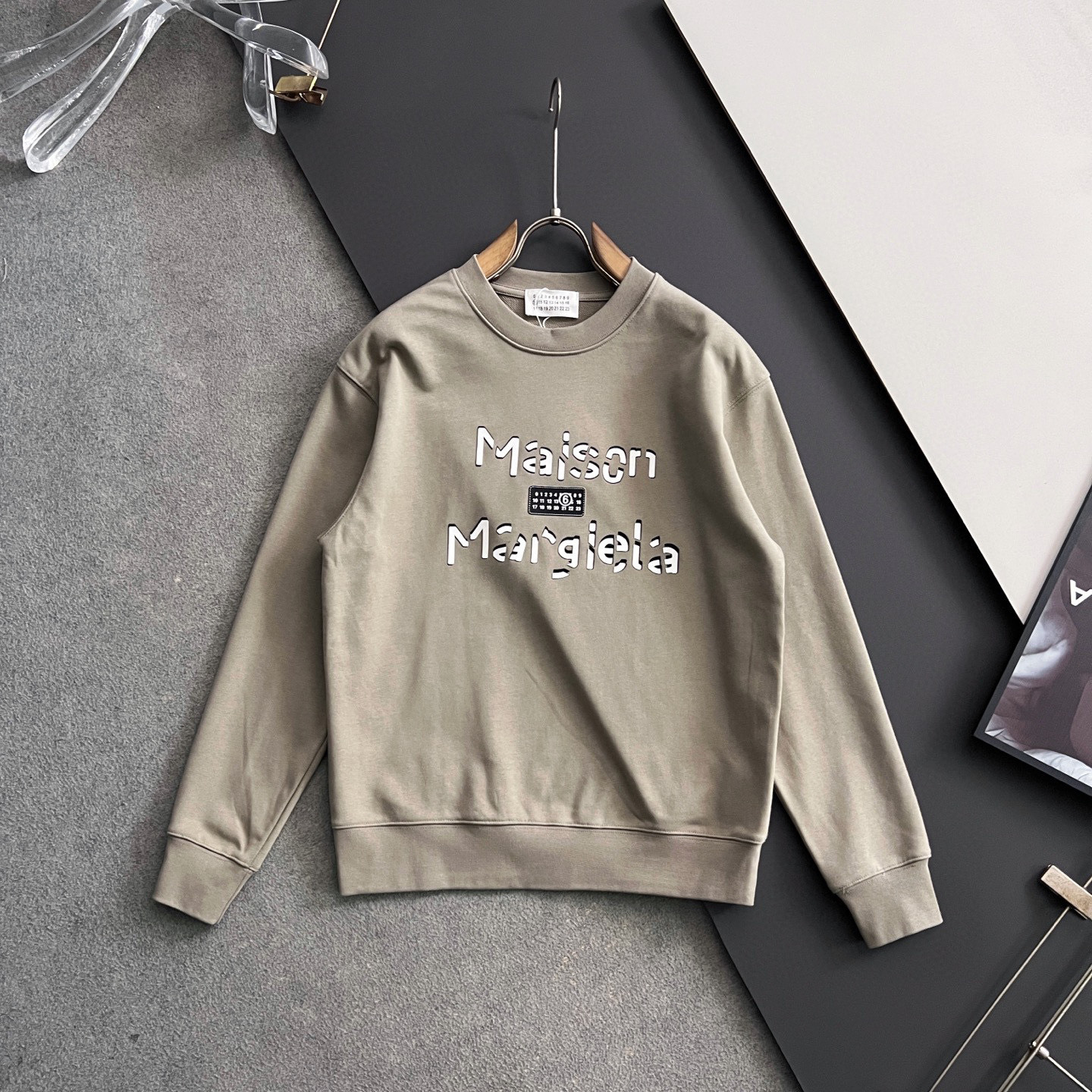 ）Fend*🌟最高版｜独家 高端定制。 15年专业卫衣，无论是面料上还是版型上都是完美越级，精美工艺圆领