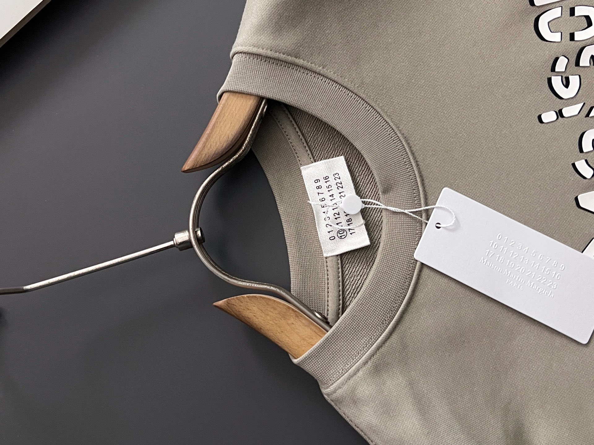 ）Fend*🌟最高版｜独家 高端定制。 15年专业卫衣，无论是面料上还是版型上都是完美越级，精美工艺圆领