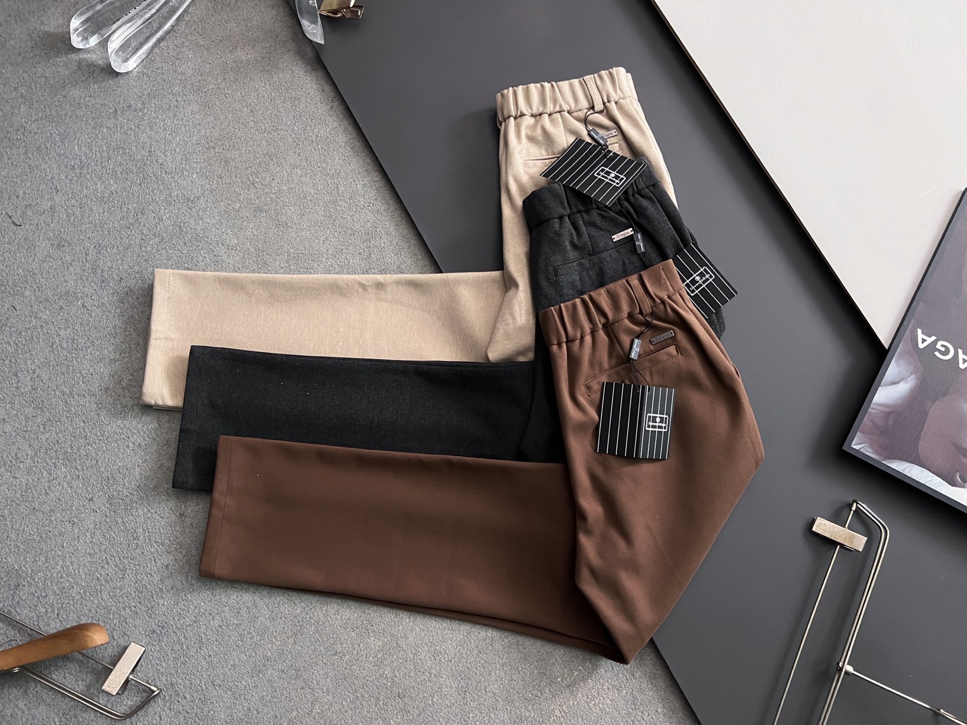 Zegn*、2025最新特定改制羊绒男士休闲西裤# 此款无疑是最精致最高级的存在!非常显气质的一款西装裤