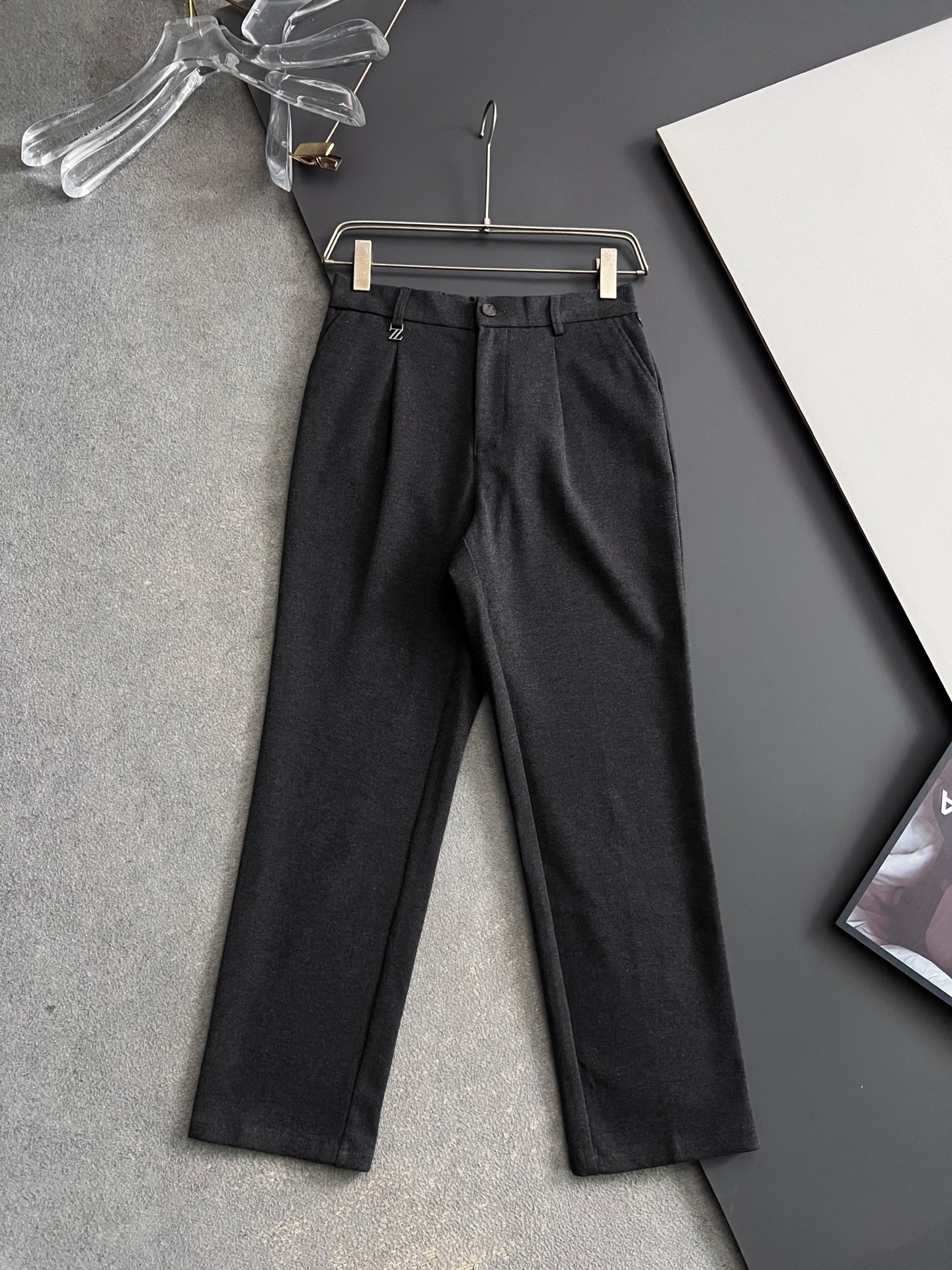 Zegn*、2025最新特定改制羊绒男士休闲西裤# 此款无疑是最精致最高级的存在!非常显气质的一款西装裤