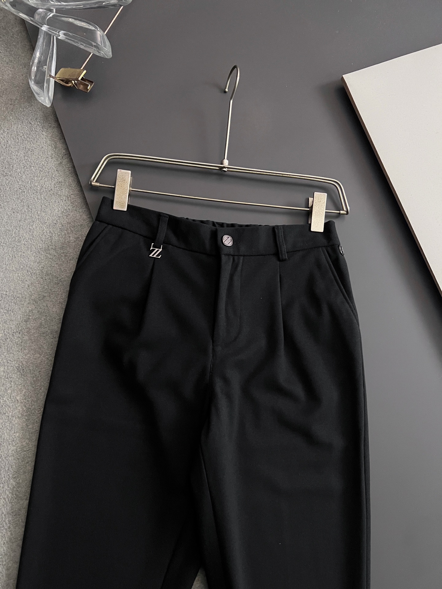 Zegn*、2025最新特定改制羊绒男士休闲西裤# 此款无疑是最精致最高级的存在!非常显气质的一款西装裤